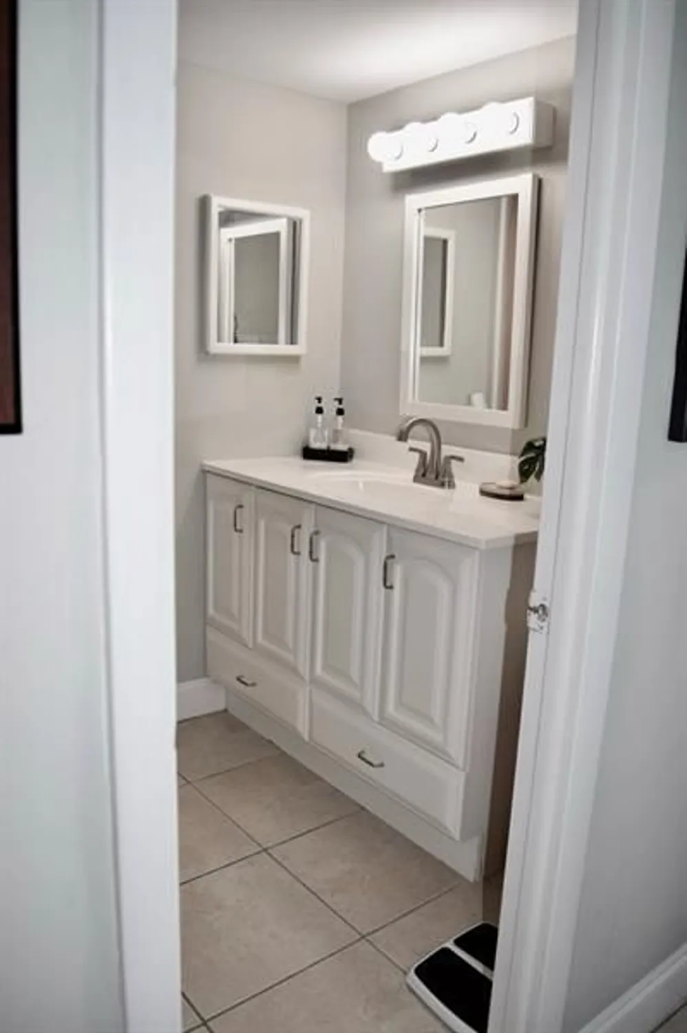 Property Slideshow image 10 of 35 | 9201 lime bay blvd 214, Tamarac, FL, 33321