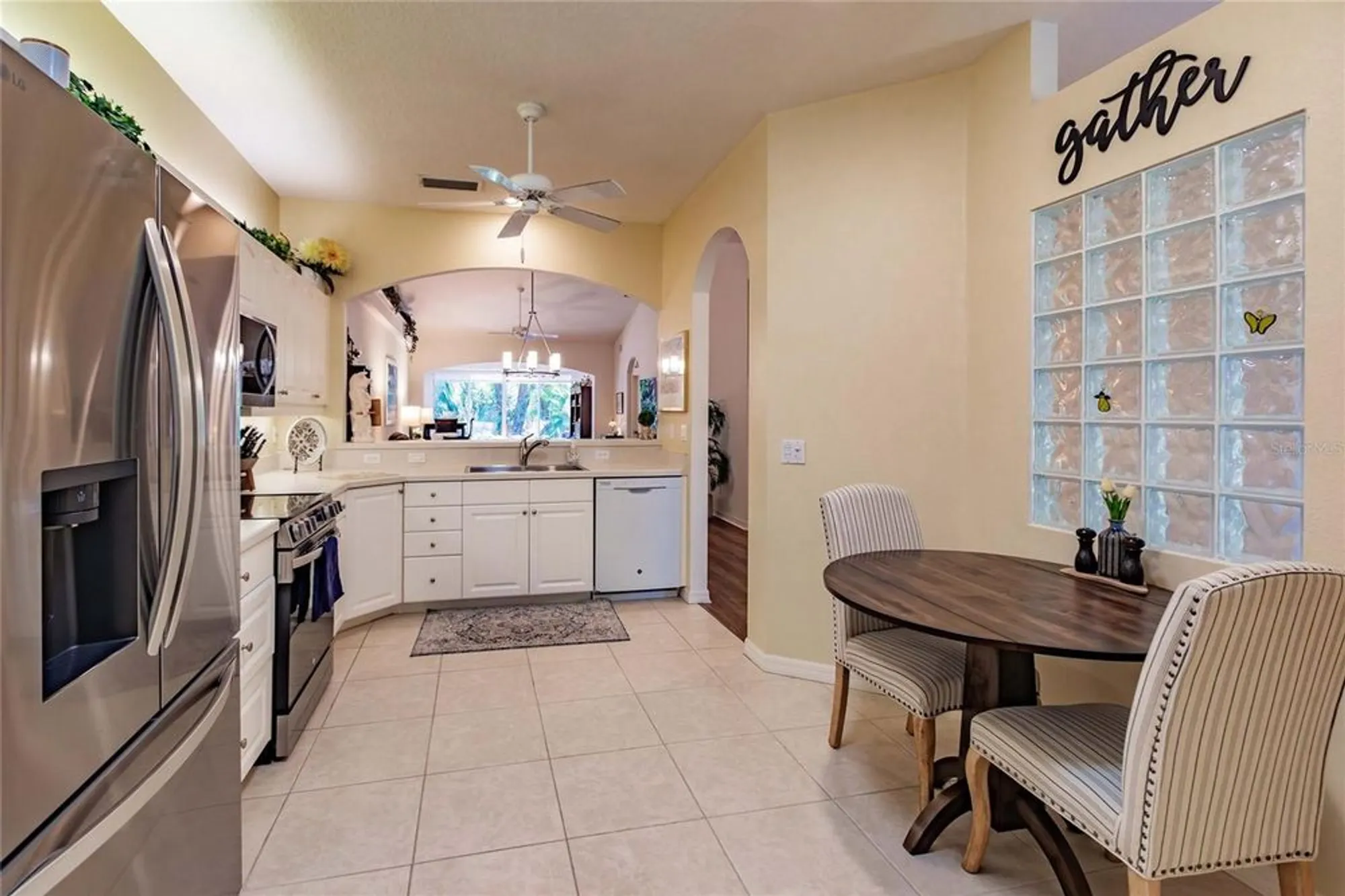Property Slideshow image 8 of 40 | 921 tartan dr 31, Venice, FL, 34293