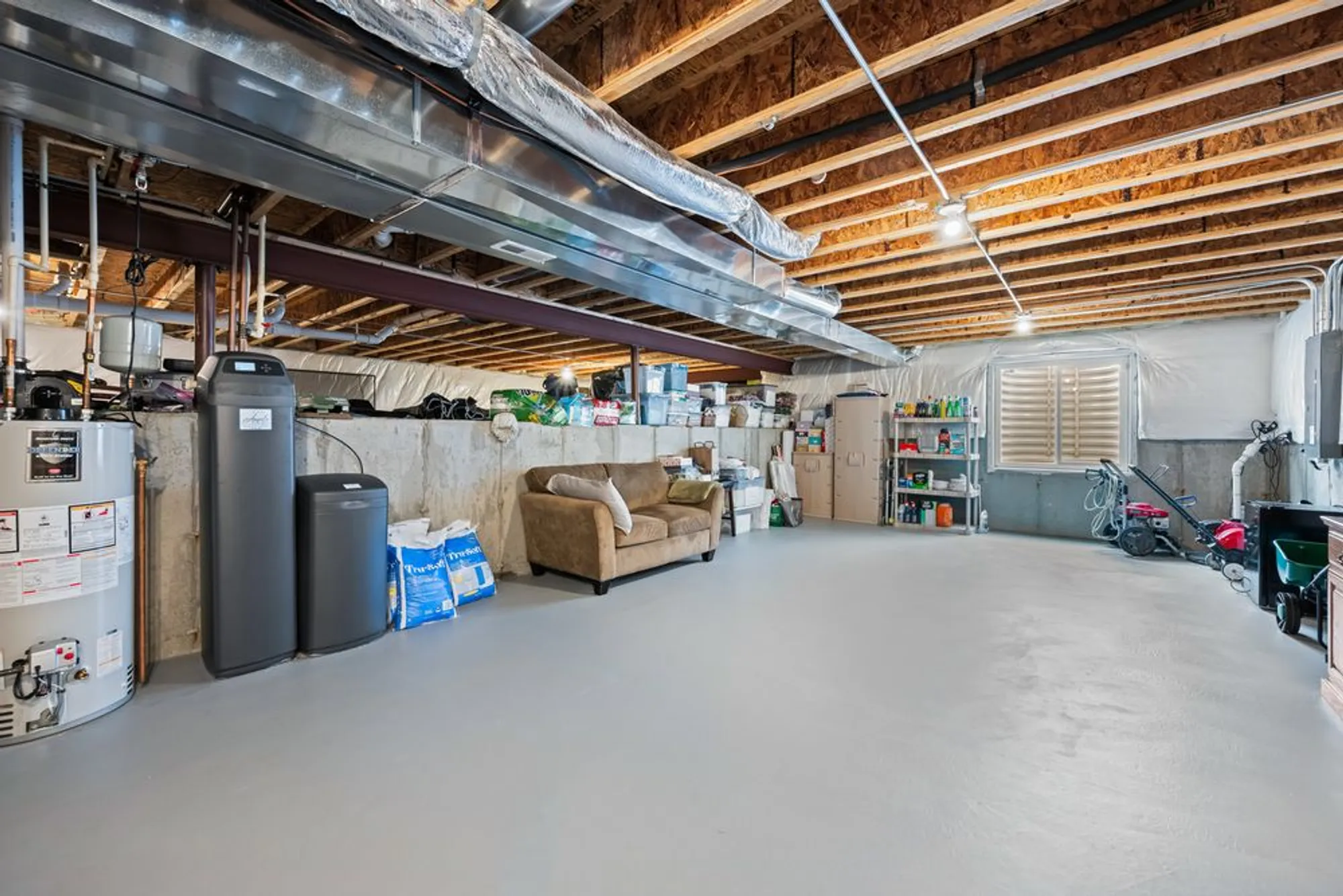 Property Slideshow image 18 of 23 | 460 mahogany dr, Algonquin, IL, 60102