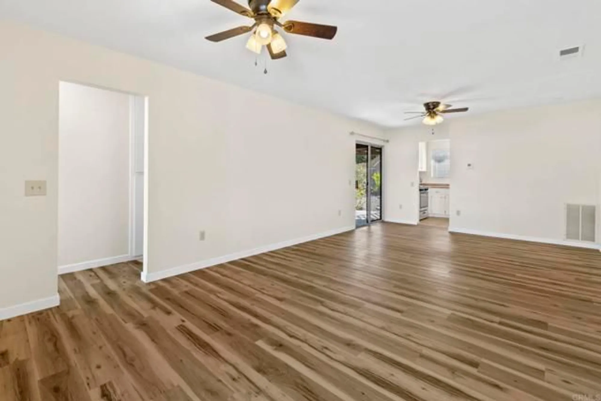 Property Slideshow image 7 of 32 | 1523 temple heights dr, Oceanside, CA, 92056