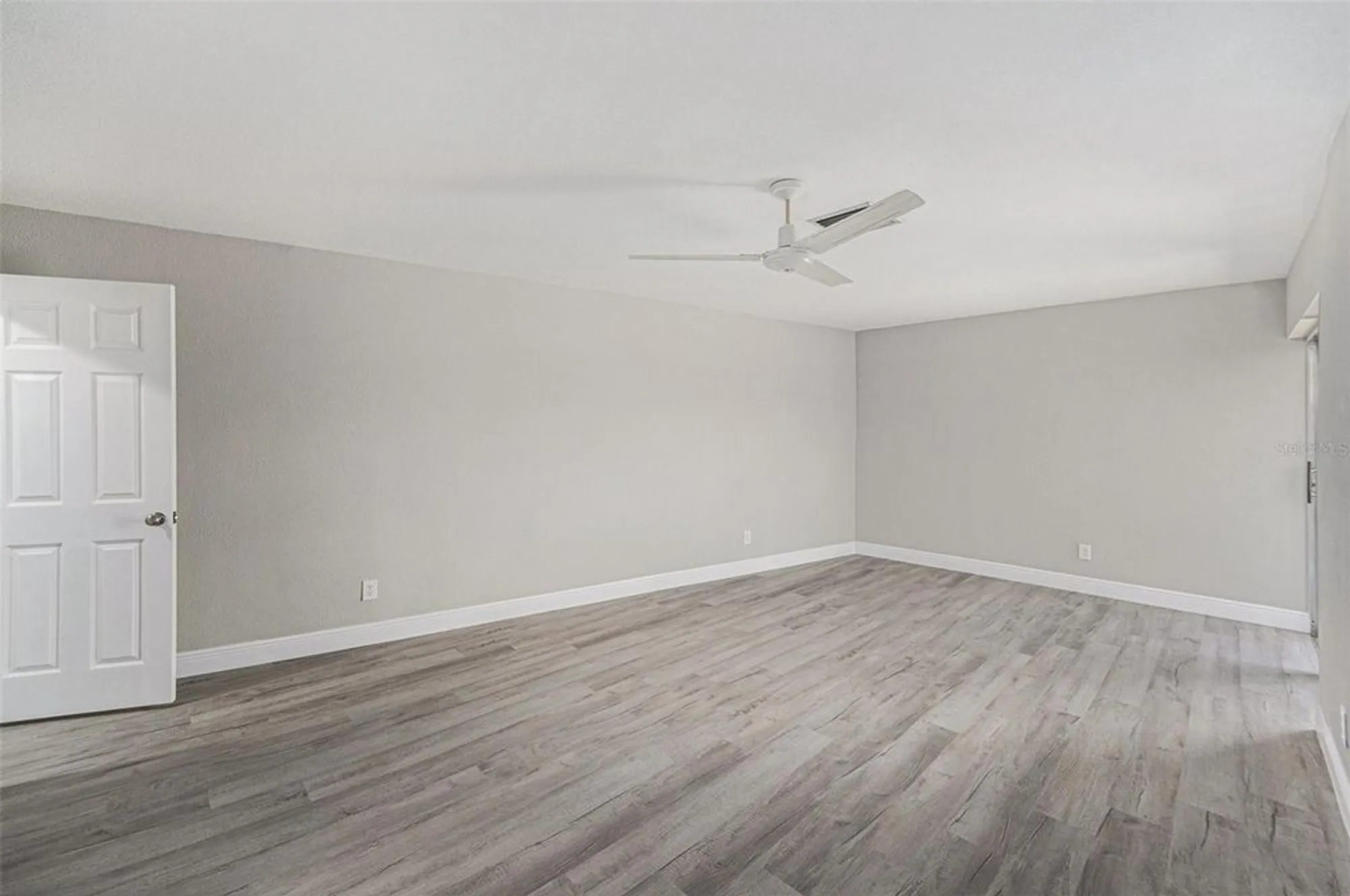 Property Slideshow image 22 of 34 | 384 boca ciega point blvd, Saint Petersburg, FL, 33708