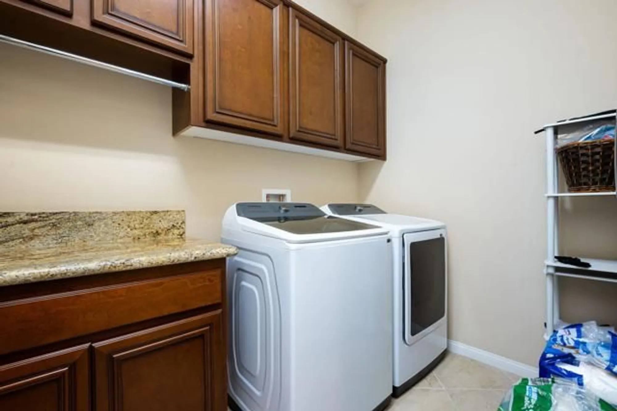 Property Slideshow image 40 of 103 | 61290 living stone dr, La Quinta, CA, 92253