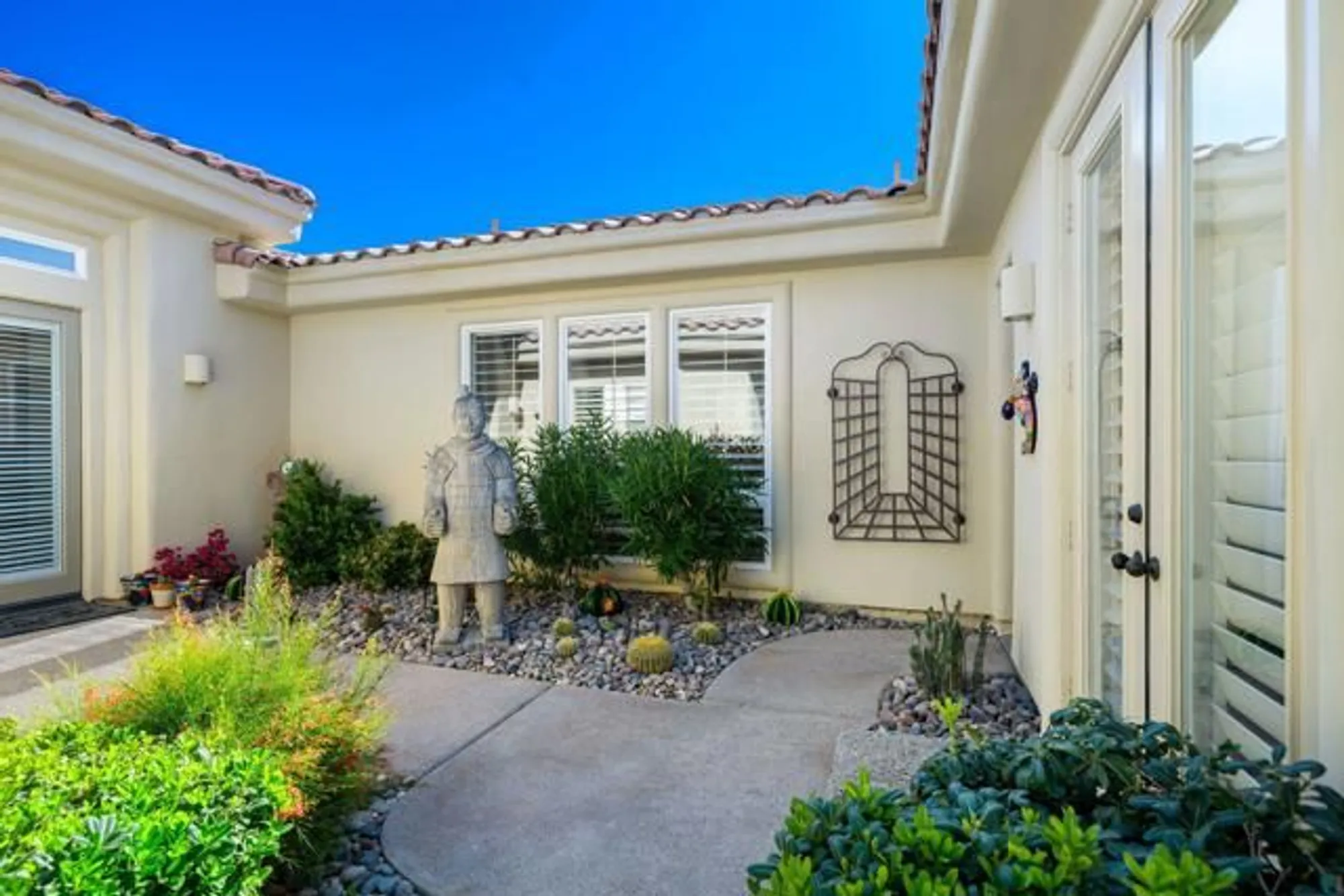 Property Slideshow image 14 of 52 | 80240 merion, La Quinta, CA, 92253