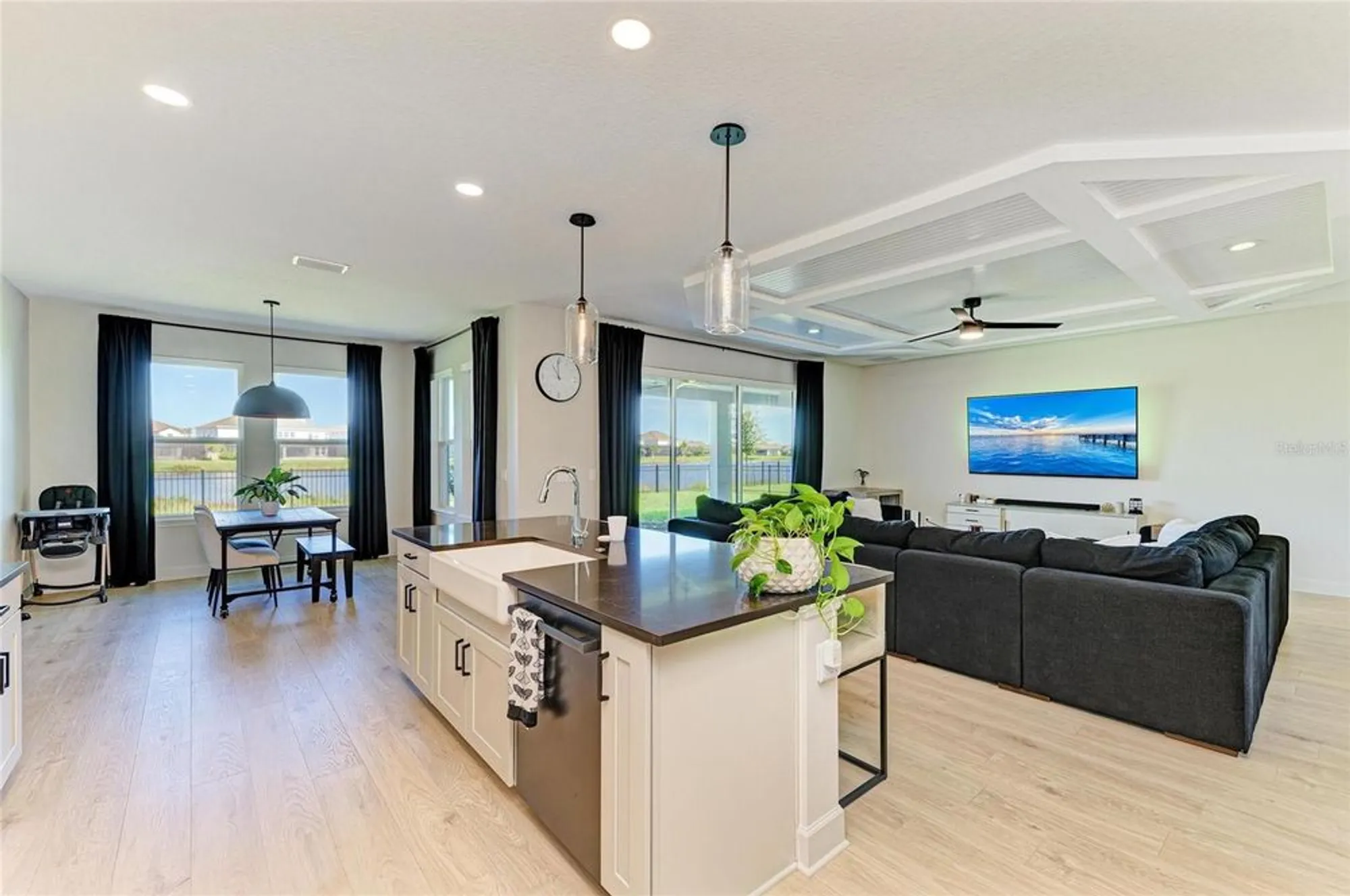 Property Slideshow image 30 of 100 | 16115 mount holly dr, Bradenton, FL, 34211