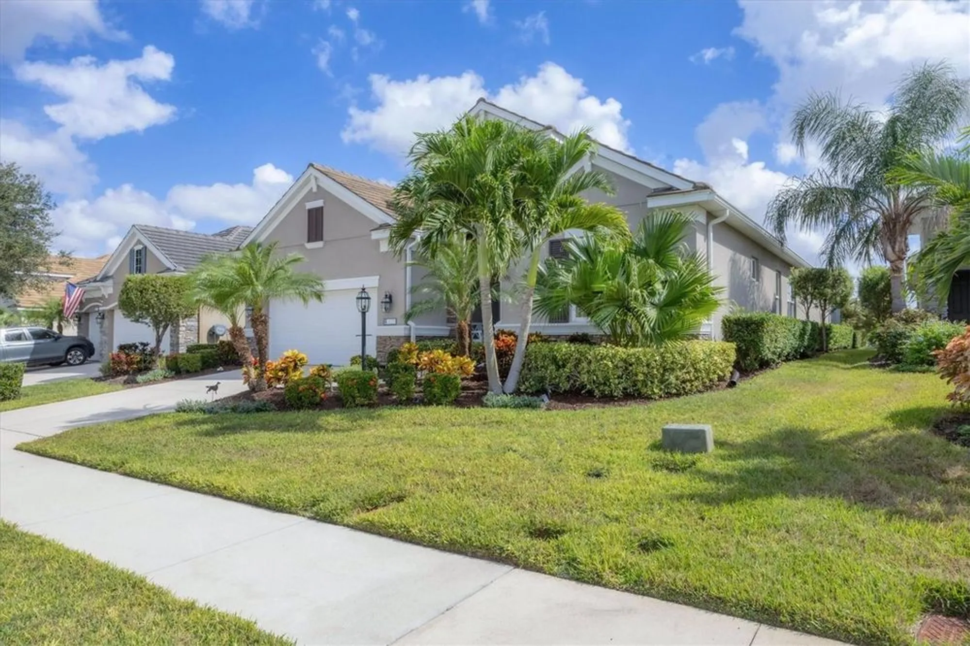Property Slideshow image 10 of 81 | 4123 midnight blue run, Bradenton, FL, 34211