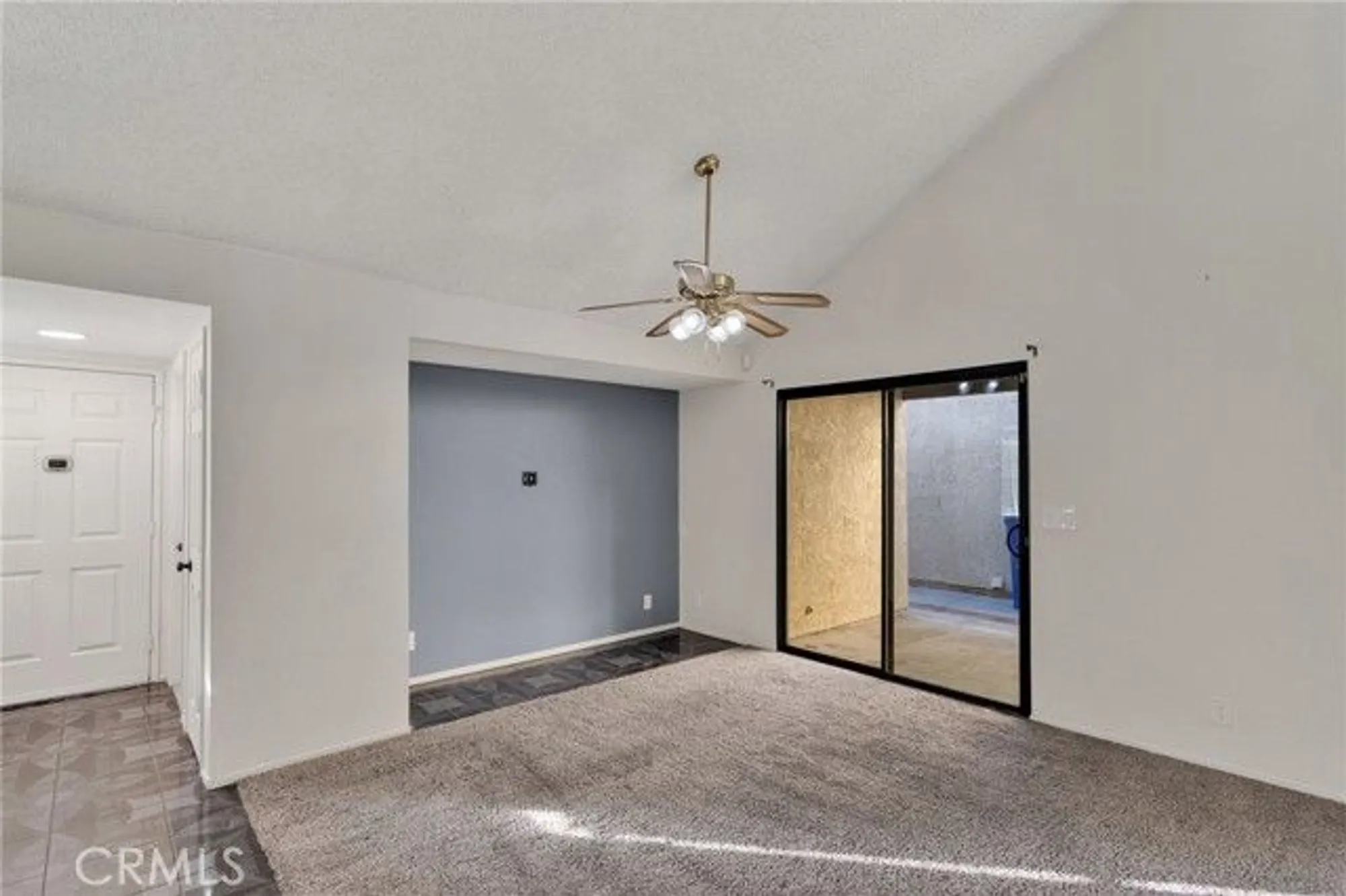 Property Slideshow image 15 of 50 | 11659 pepper ln, Apple Valley, CA, 92308