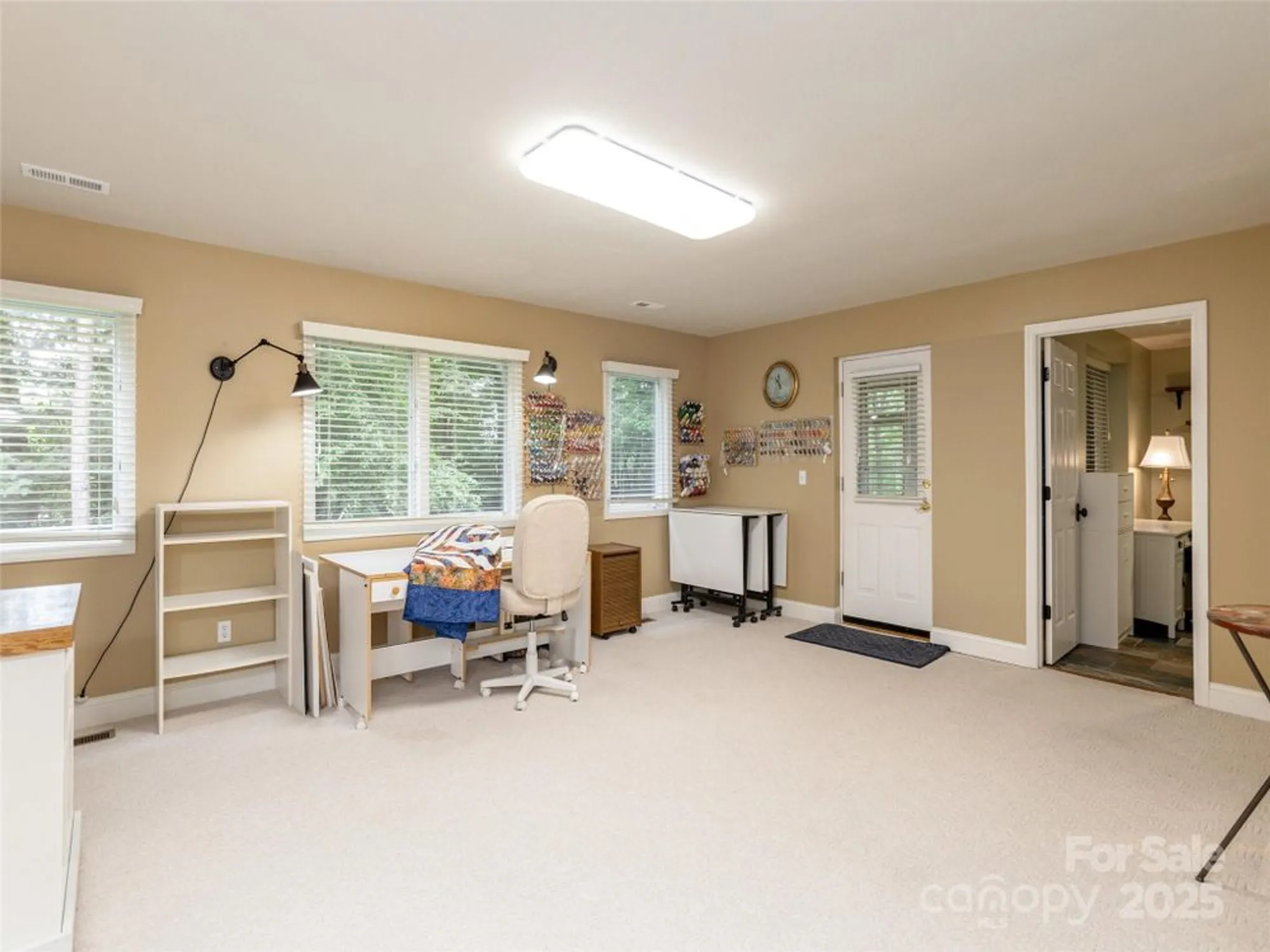 Property Slideshow image 34 of 48 | 210 black oak ln, Hendersonville, NC, 28791