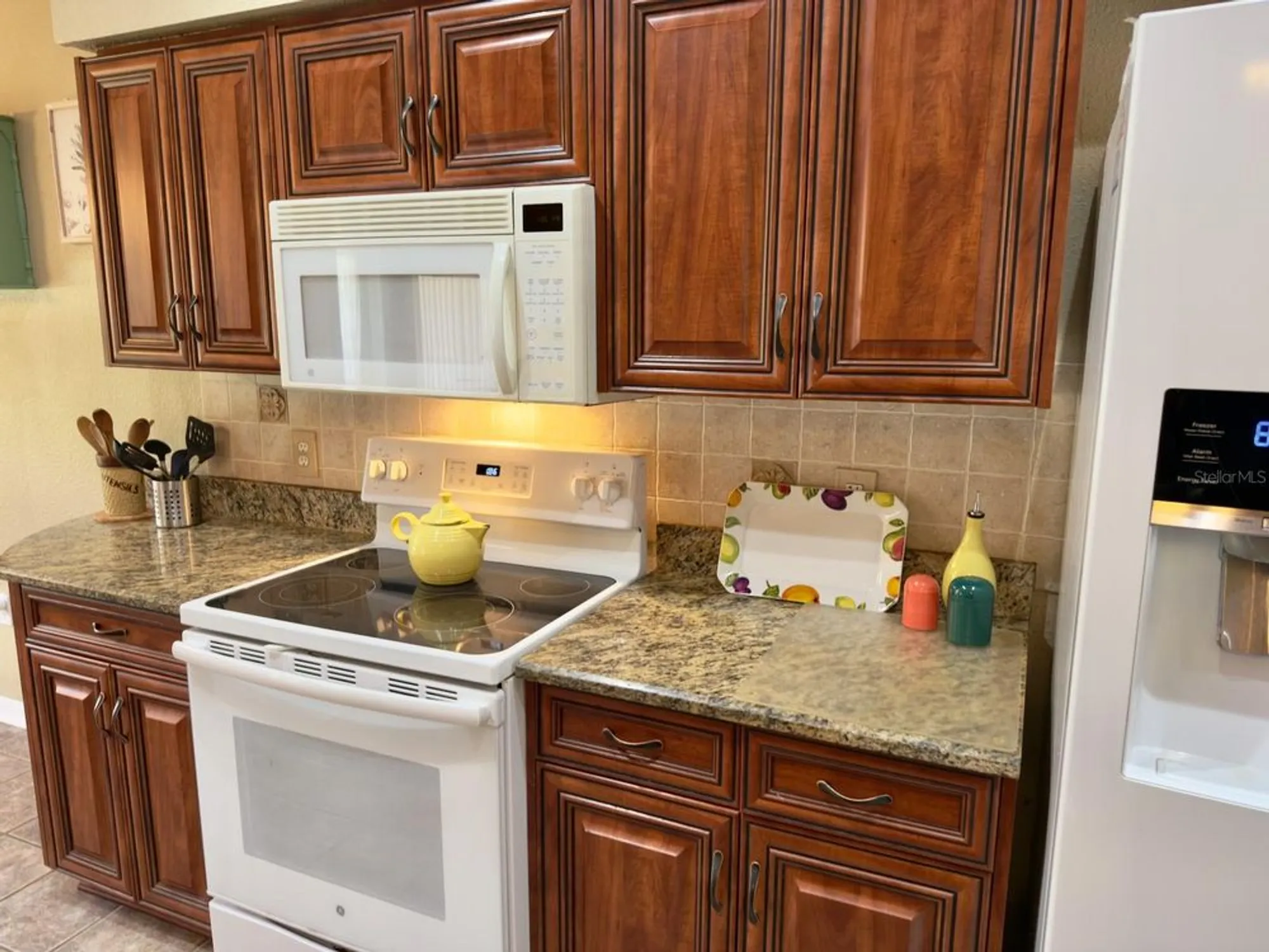 Property Slideshow image 16 of 67 | 18602 bent pine dr, Hudson, FL, 34667