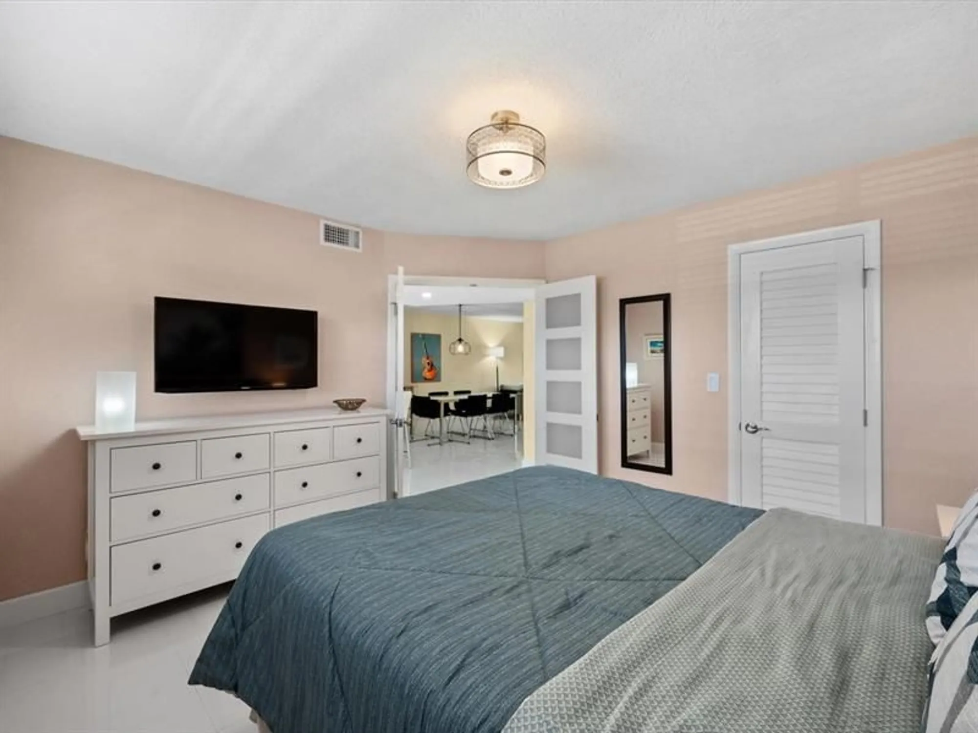 Property Slideshow image 28 of 44 | 9300 n hollybrook lake dr 303, Pembroke Pines, FL, 33025