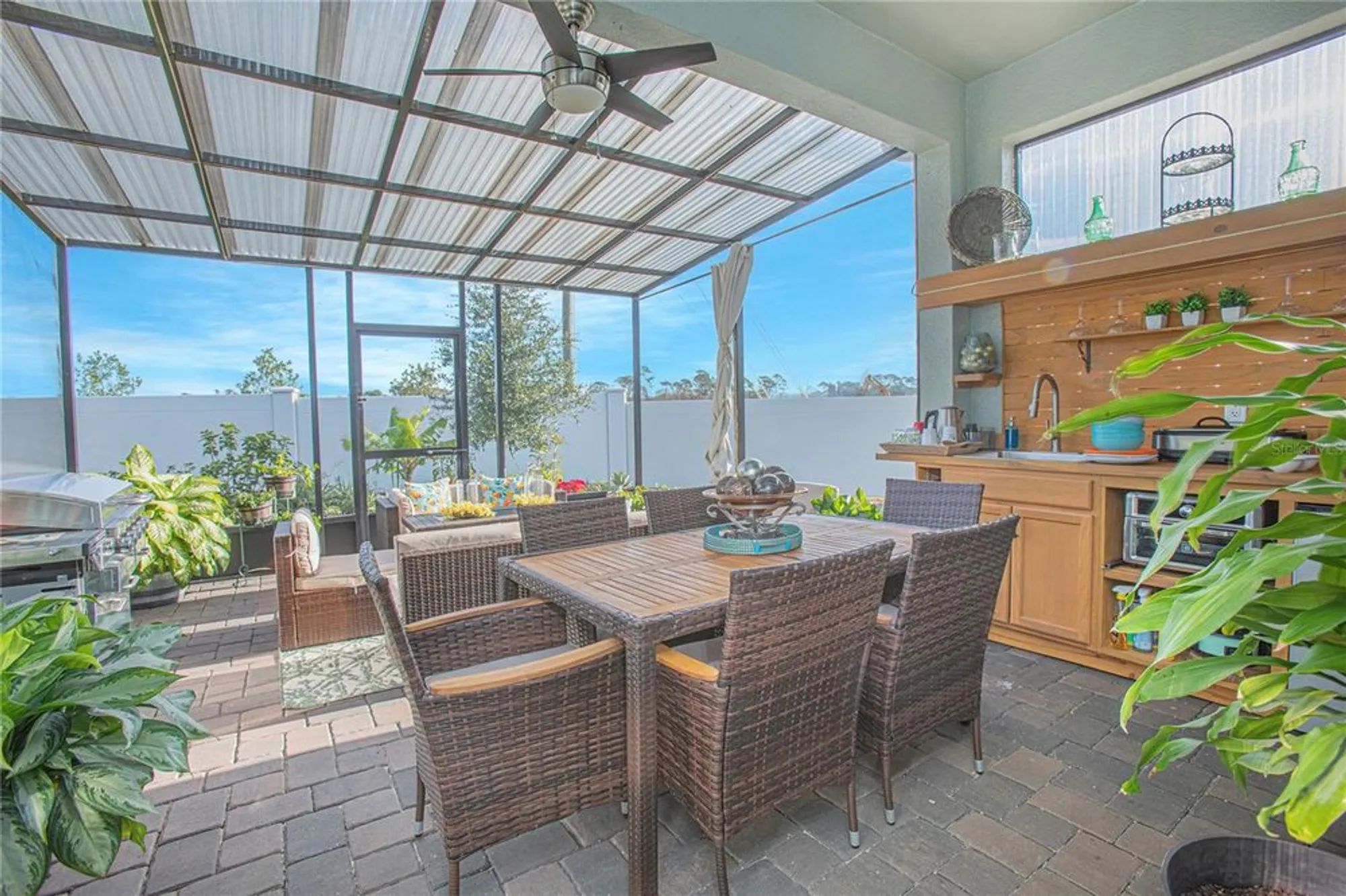 Property Slideshow image 4 of 48 | 1987 key bay trl, Kissimmee, FL, 34747