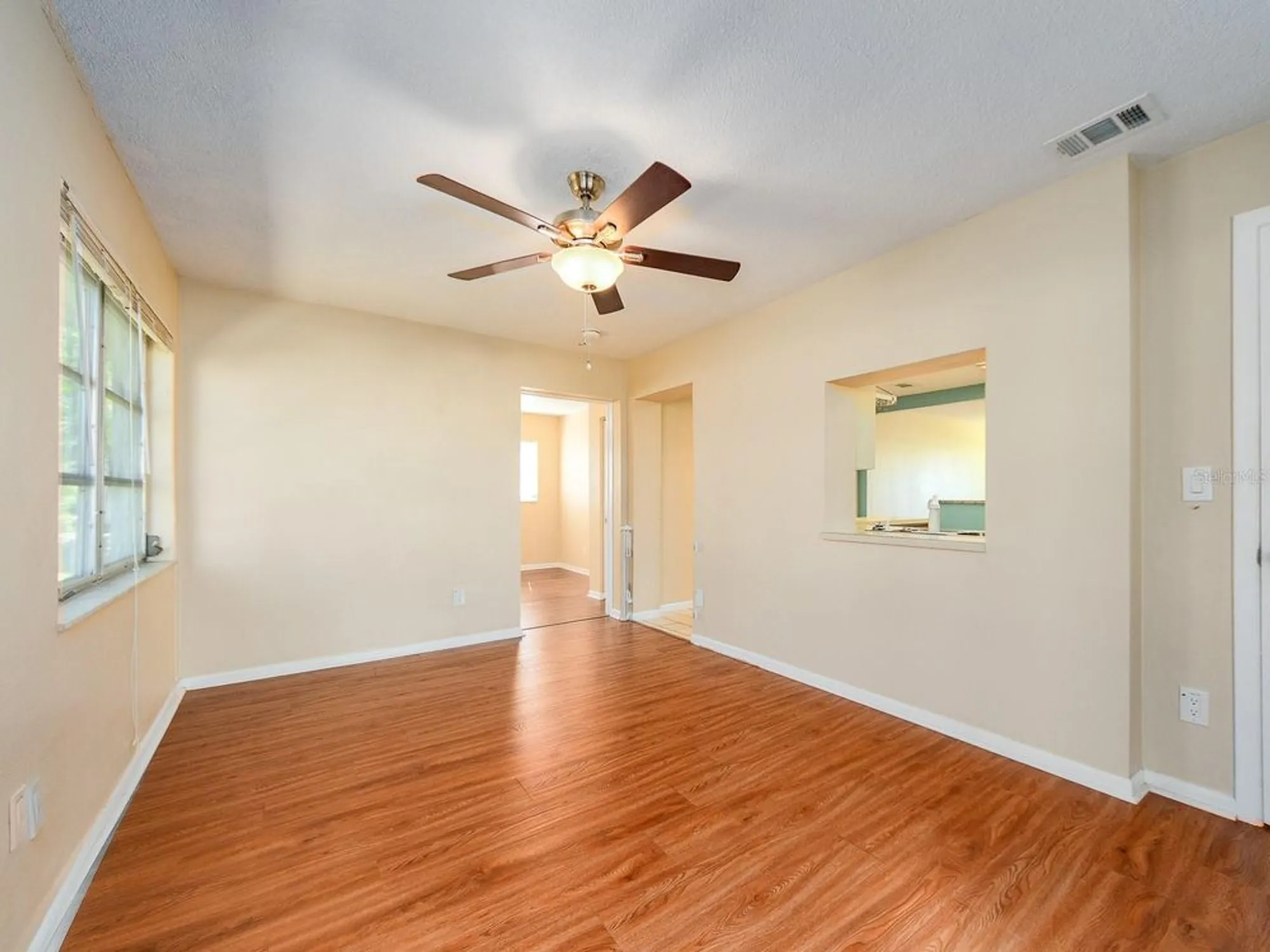 Property Slideshow image 11 of 30 | 9157 140th way, Seminole, FL, 33776