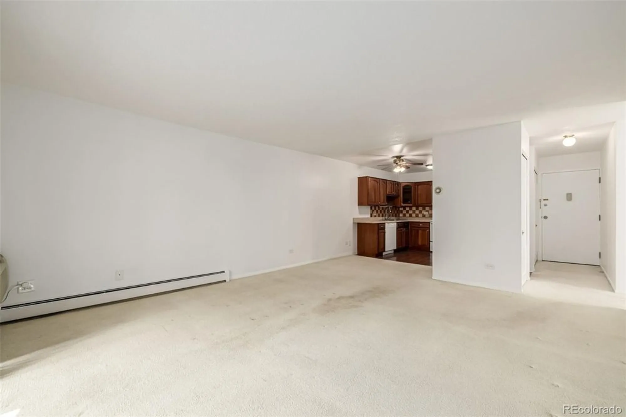 Property Slideshow image 14 of 34 | 635 s alton way 2b, Denver, CO, 80247