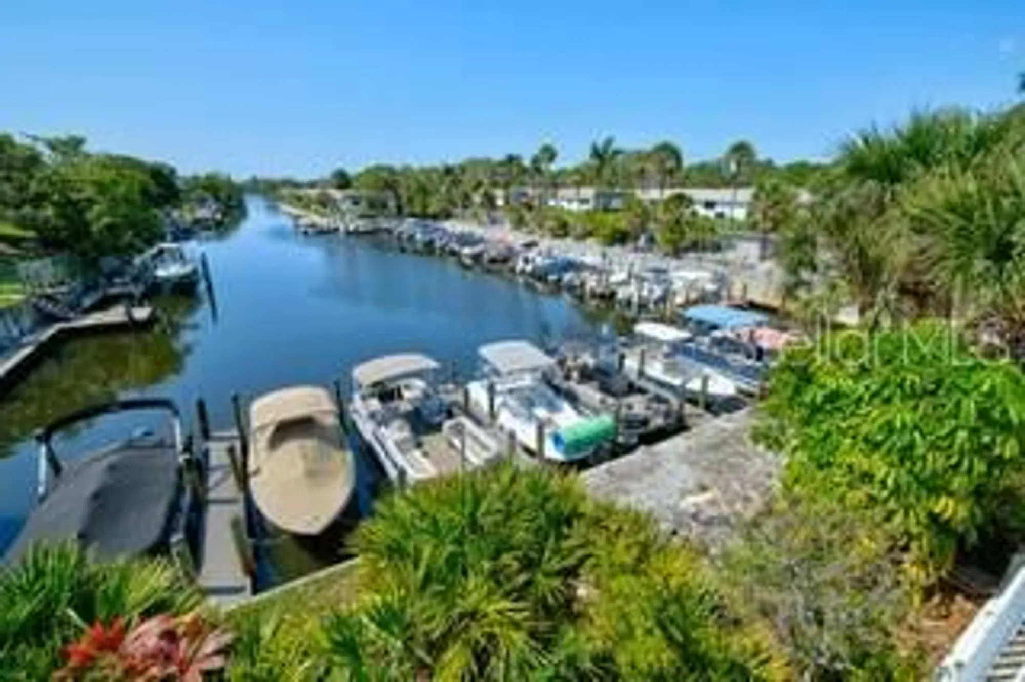 Property Slideshow image 2 of 49 | 2609 riverbluff pkwy # 146, Sarasota, FL, 34231