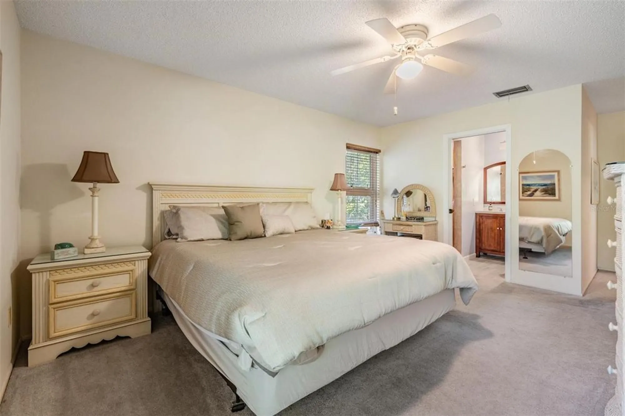 Property Slideshow image 16 of 41 | 10600 mira vista dr, Port Richey, FL, 34668