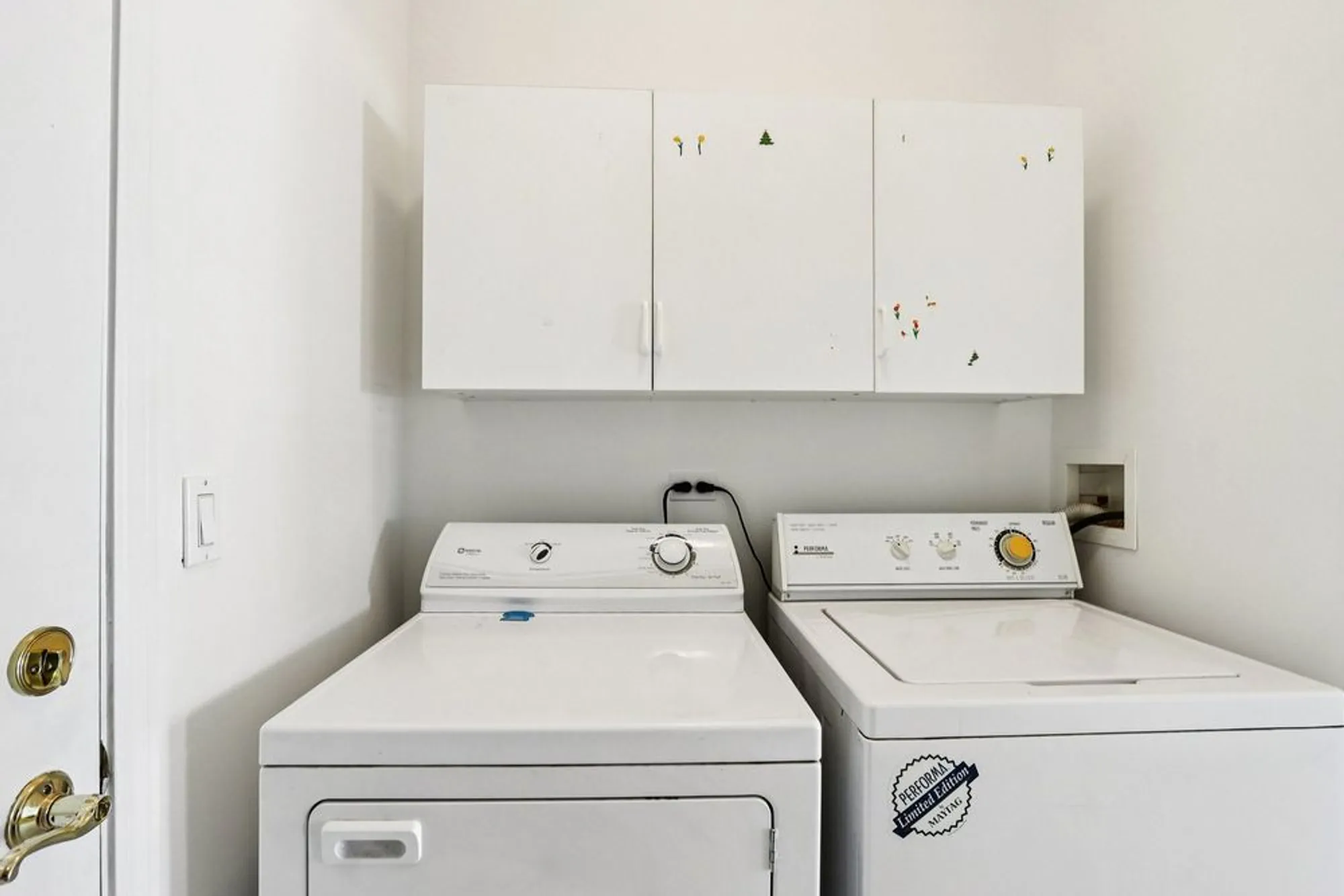 Property Slideshow image 23 of 38 | 13322 s bayberry ln, Plainfield, IL, 60544