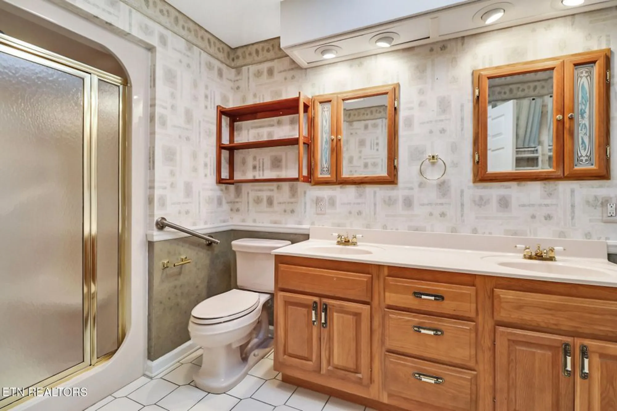 Property Slideshow image 24 of 54 | 104 flossmoor cir, Crossville, TN, 38558