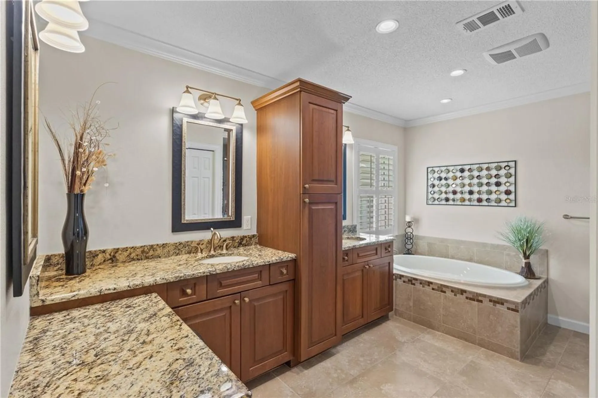Property Slideshow image 28 of 64 | 557 warwick ct, Venice, FL, 34293