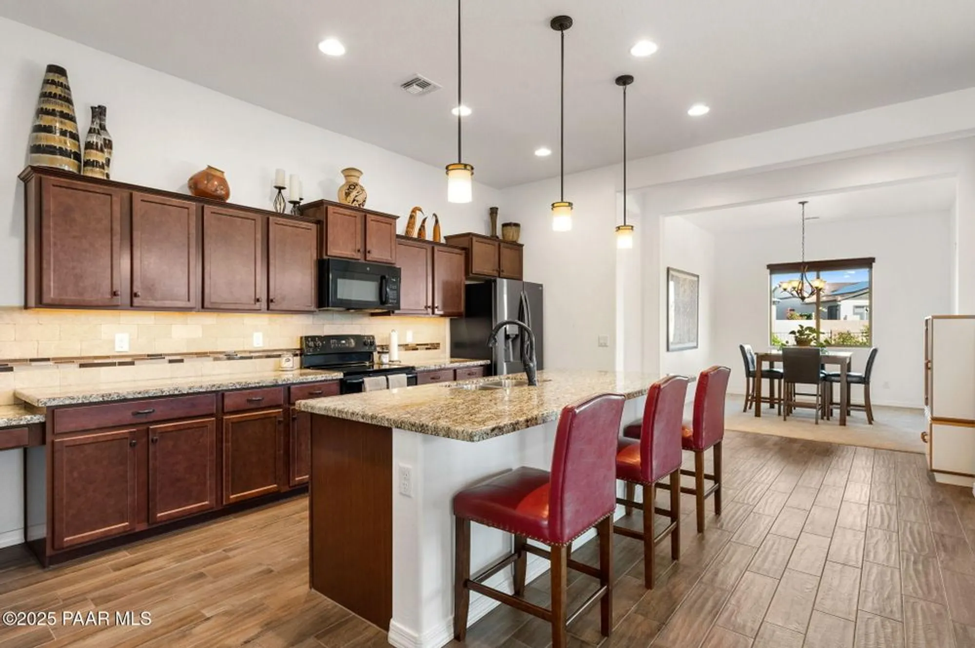 Property Slideshow image 12 of 45 | 7948 e talking iron ln, Prescott Valley, AZ, 86315