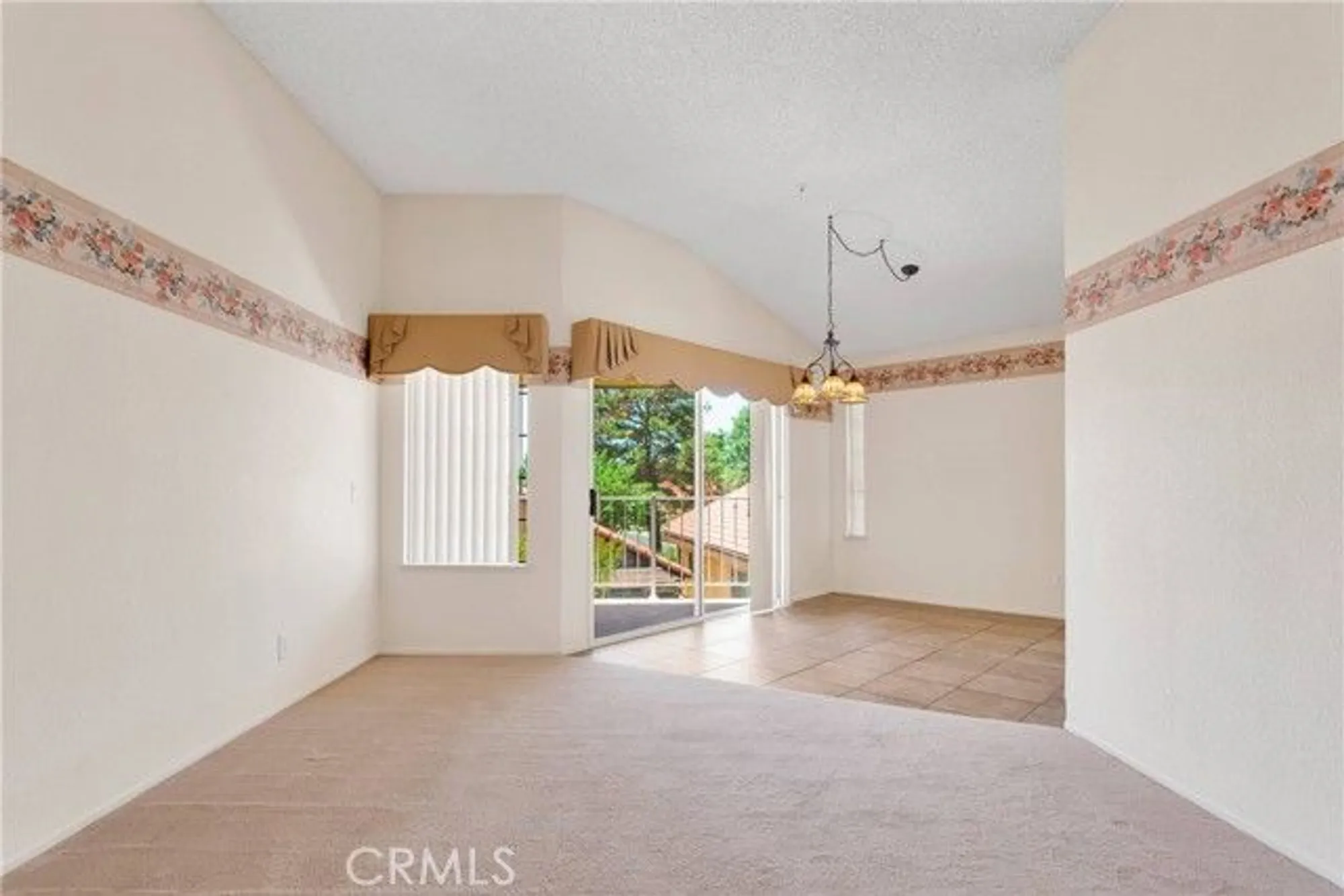 Property Slideshow image 5 of 39 | 19121 palo verde dr, Apple Valley, CA, 92308