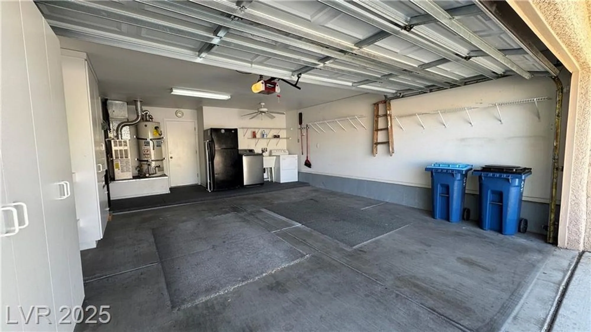Property Slideshow image 24 of 27 | 2202 spring water dr, Las Vegas, NV, 89134