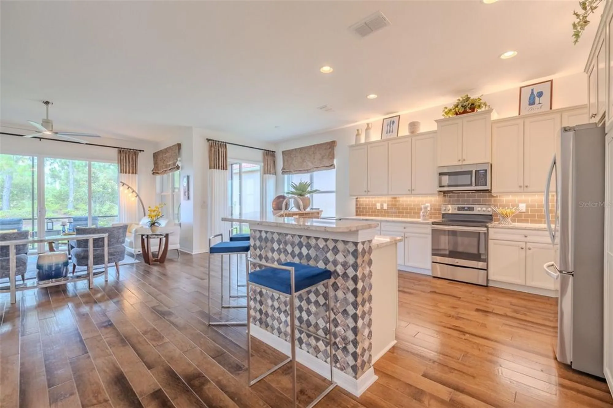 Property Slideshow image 16 of 92 | 4820 grand banks dr, Wimauma, FL, 33598