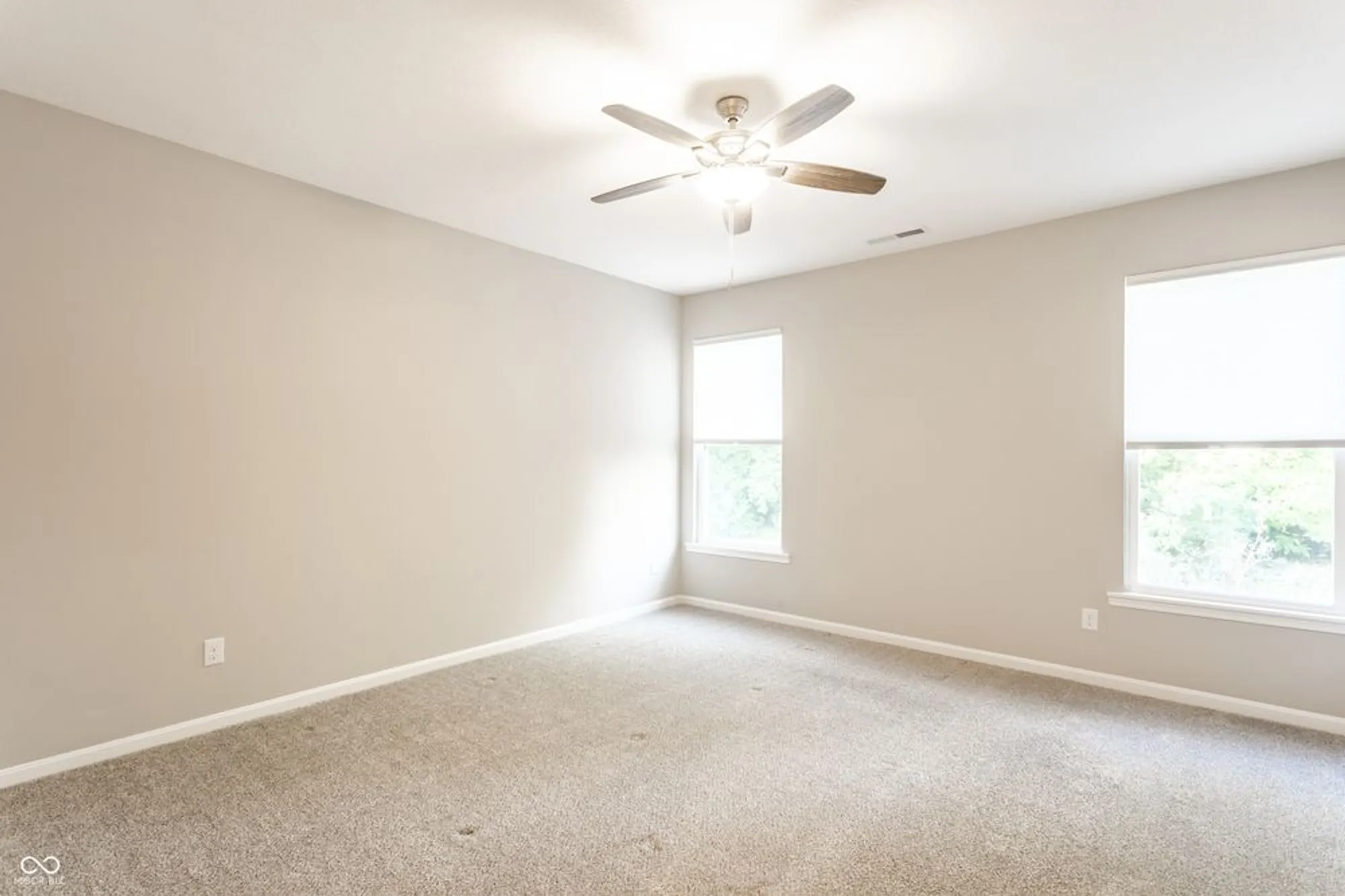 Property Slideshow image 19 of 30 | 5826 lyster ln, Indianapolis, IN, 46239