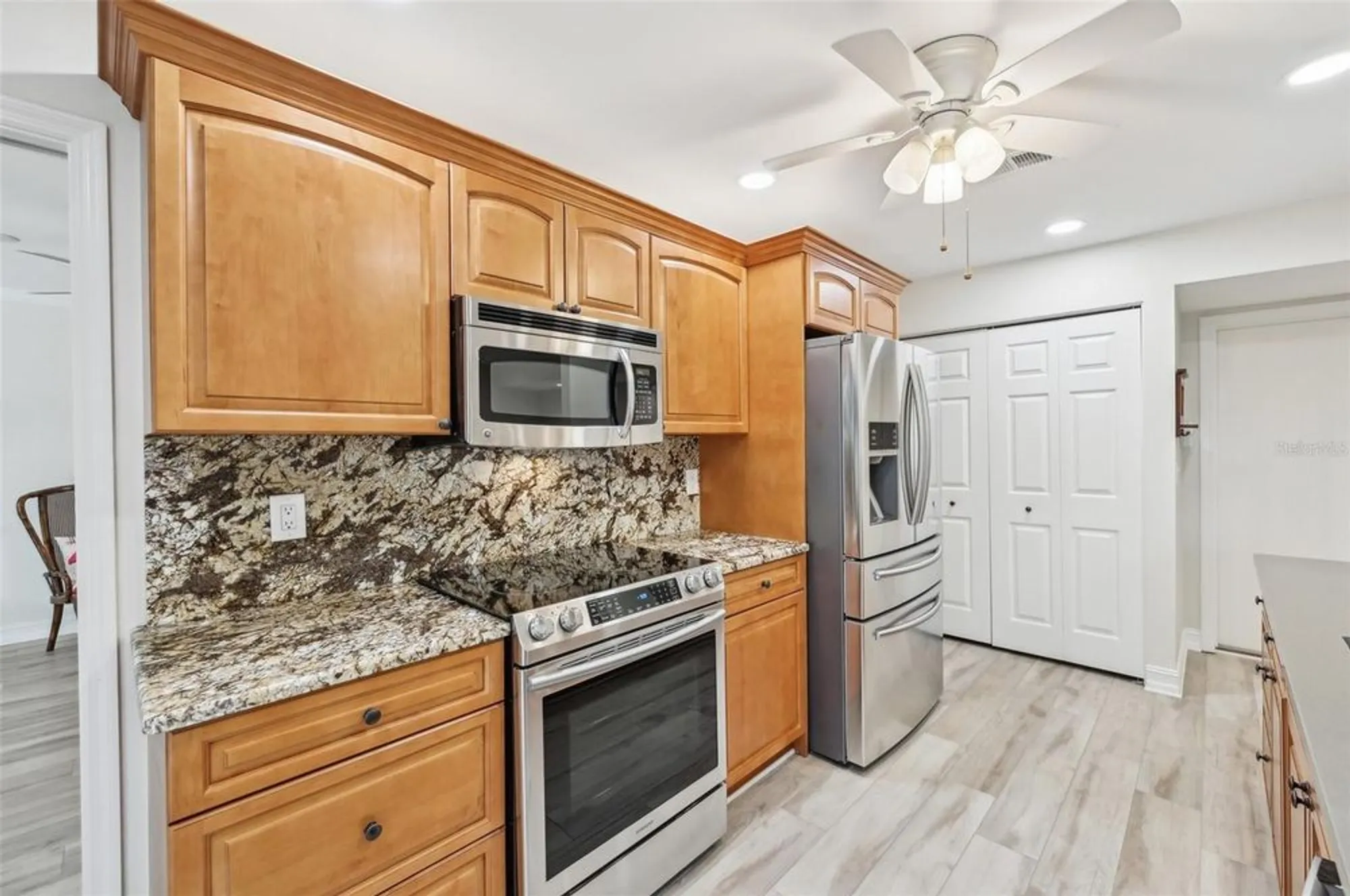 Property Slideshow image 15 of 45 | 3880 wilshire cir # 28, Sarasota, FL, 34238