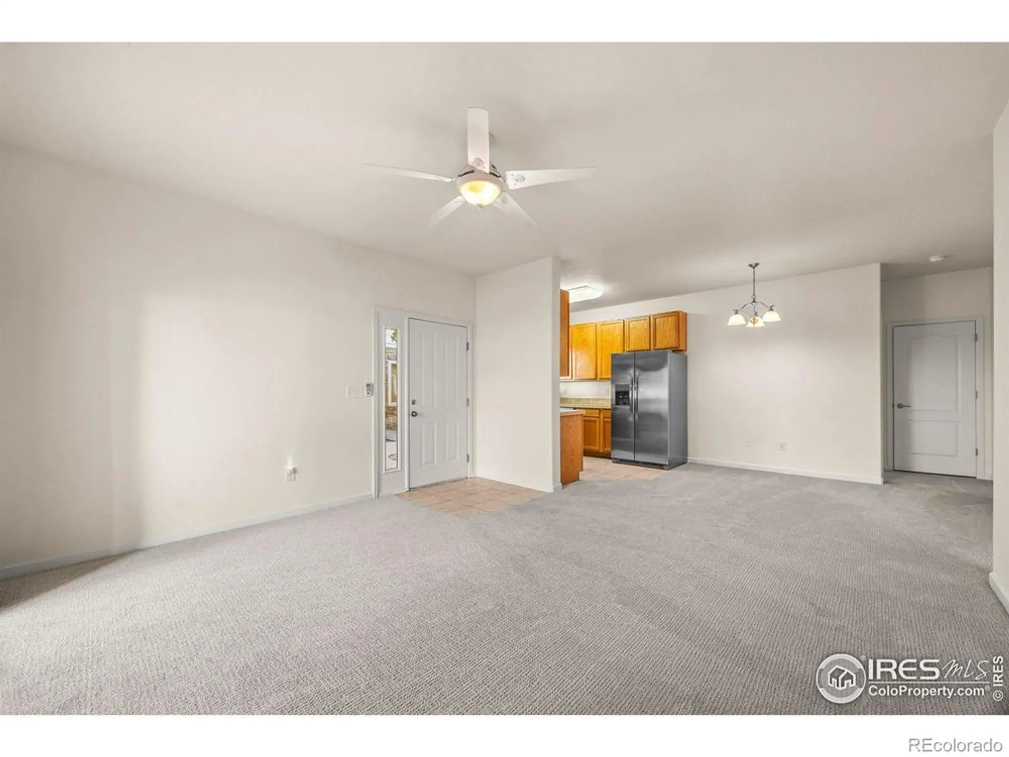 Property Slideshow image 10 of 24 | 4725 hahns peak dr 101, Loveland, CO, 80538