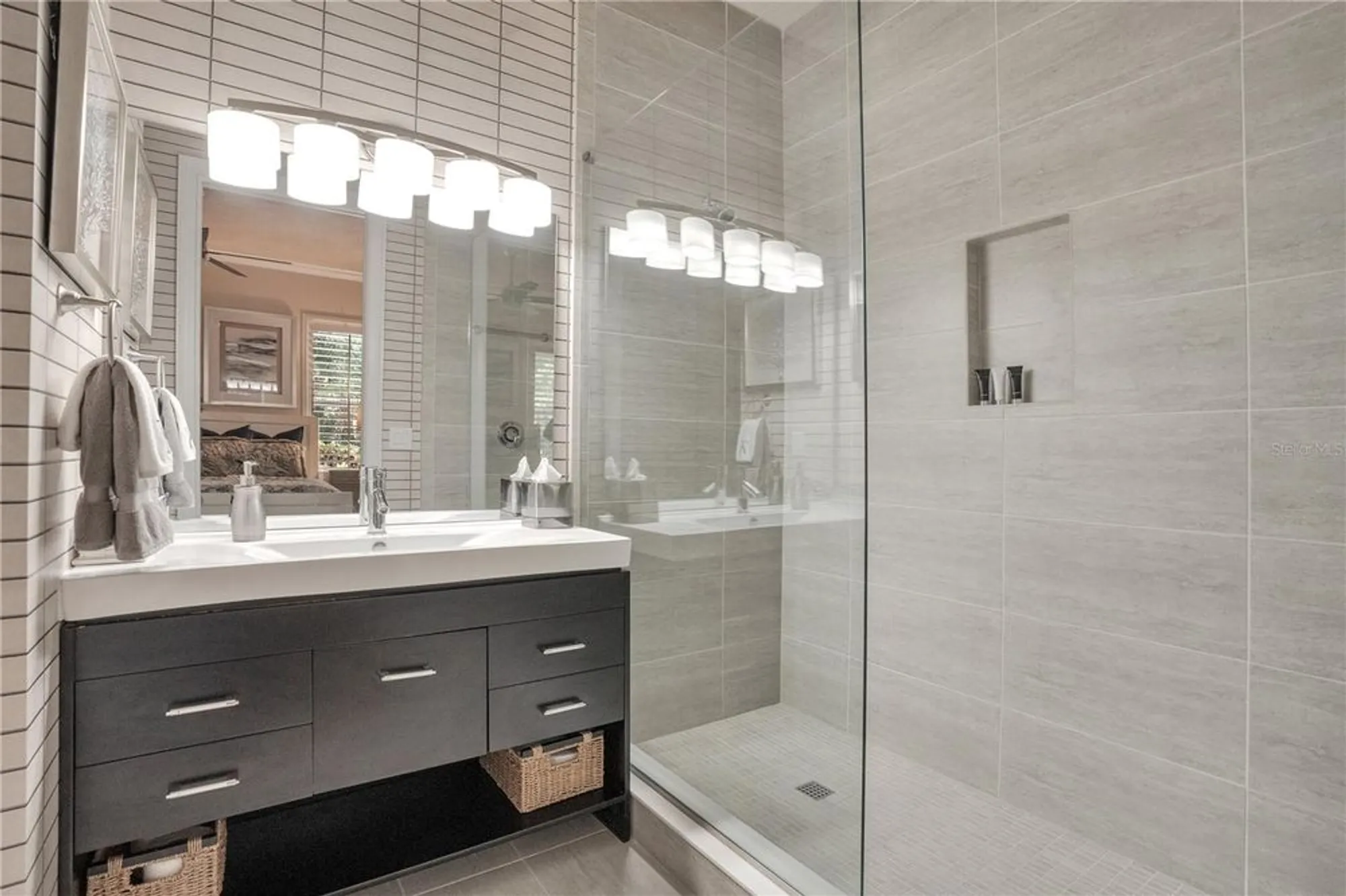 Property Slideshow image 41 of 71 | 1117 oxbridge ln, Ormond Beach, FL, 32174