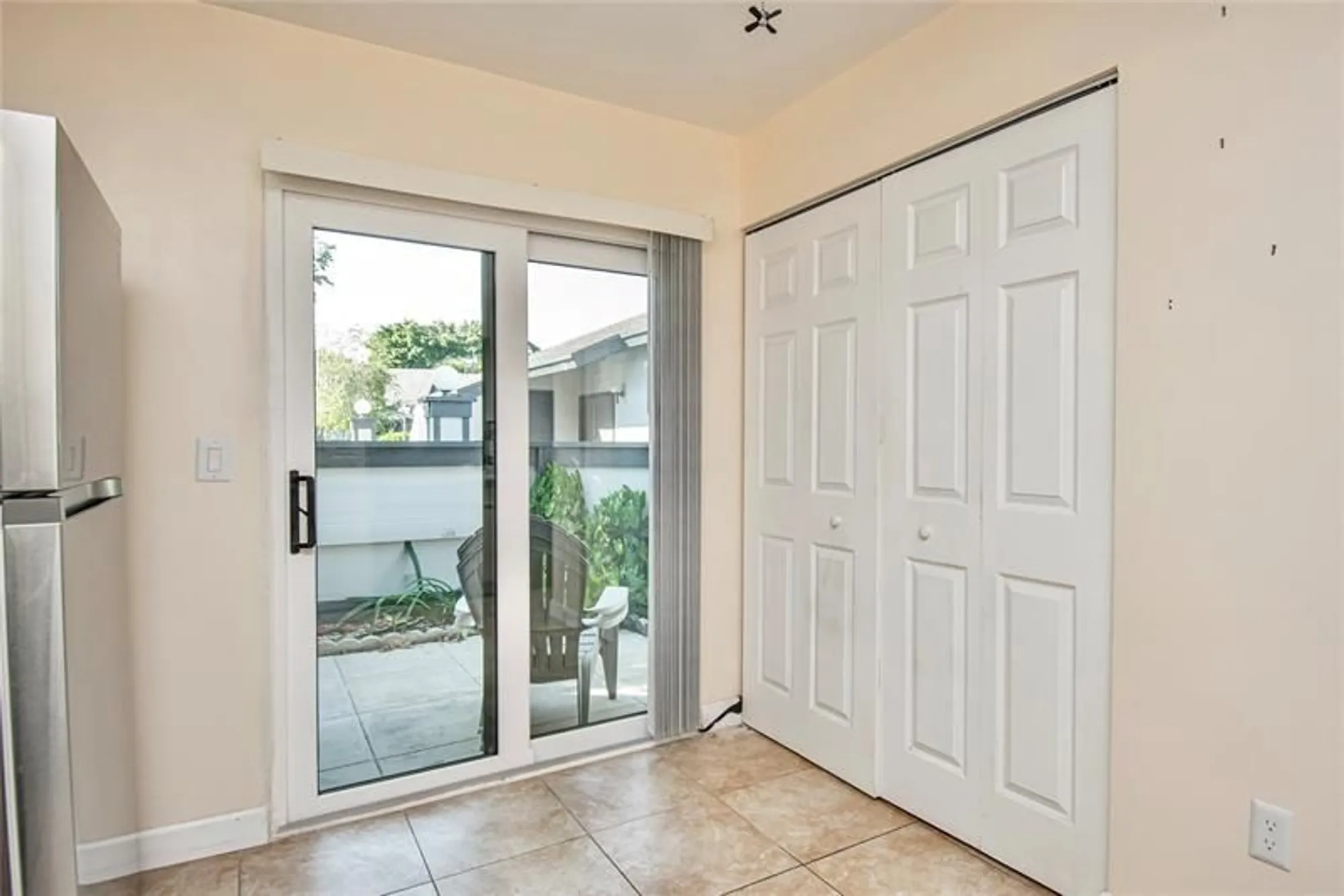 Property Slideshow image 5 of 64 | 381 ottawa ct, Royal Palm Beach, FL, 33411