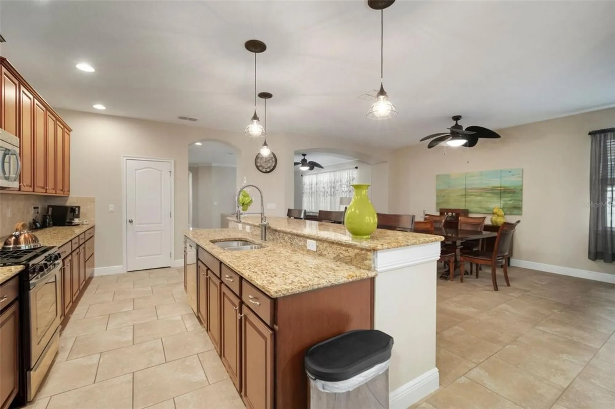 Property Slideshow image 11 of 80 | 513 manns harbor dr, Apollo Beach, FL, 33572