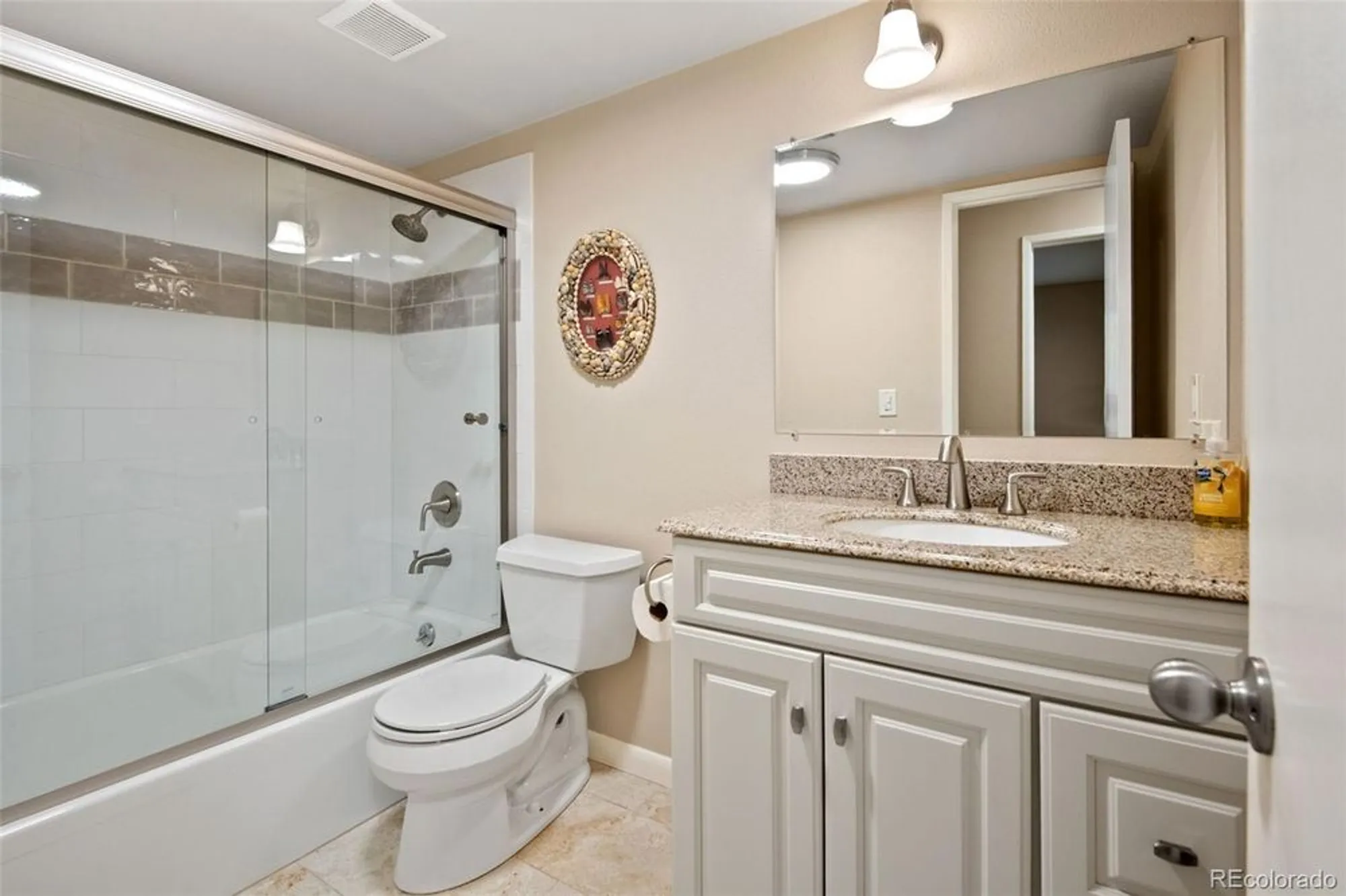 Property Slideshow image 17 of 26 | 7433 w cedar cir, Lakewood, CO, 80226