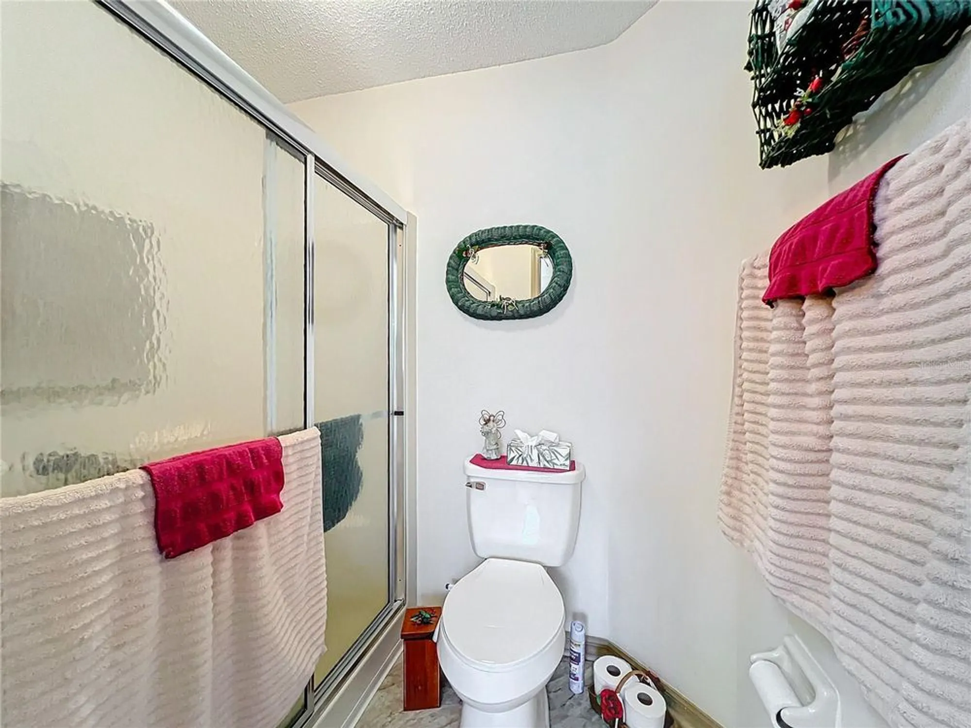 Property Slideshow image 18 of 27 | 2206 silver lakes dr, Lakeland, FL, 33810