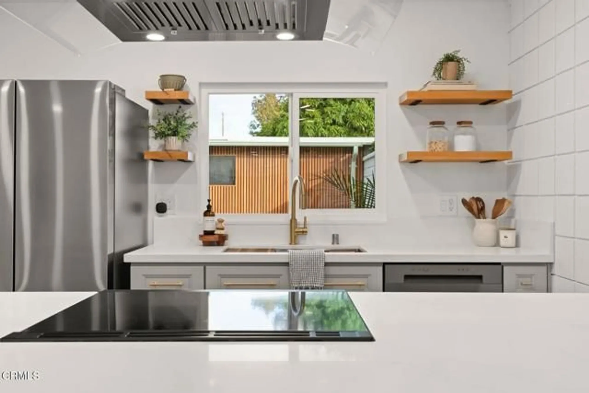 Property Slideshow image 3 of 37 | 241 e fiesta grn, Port Hueneme, CA, 93041