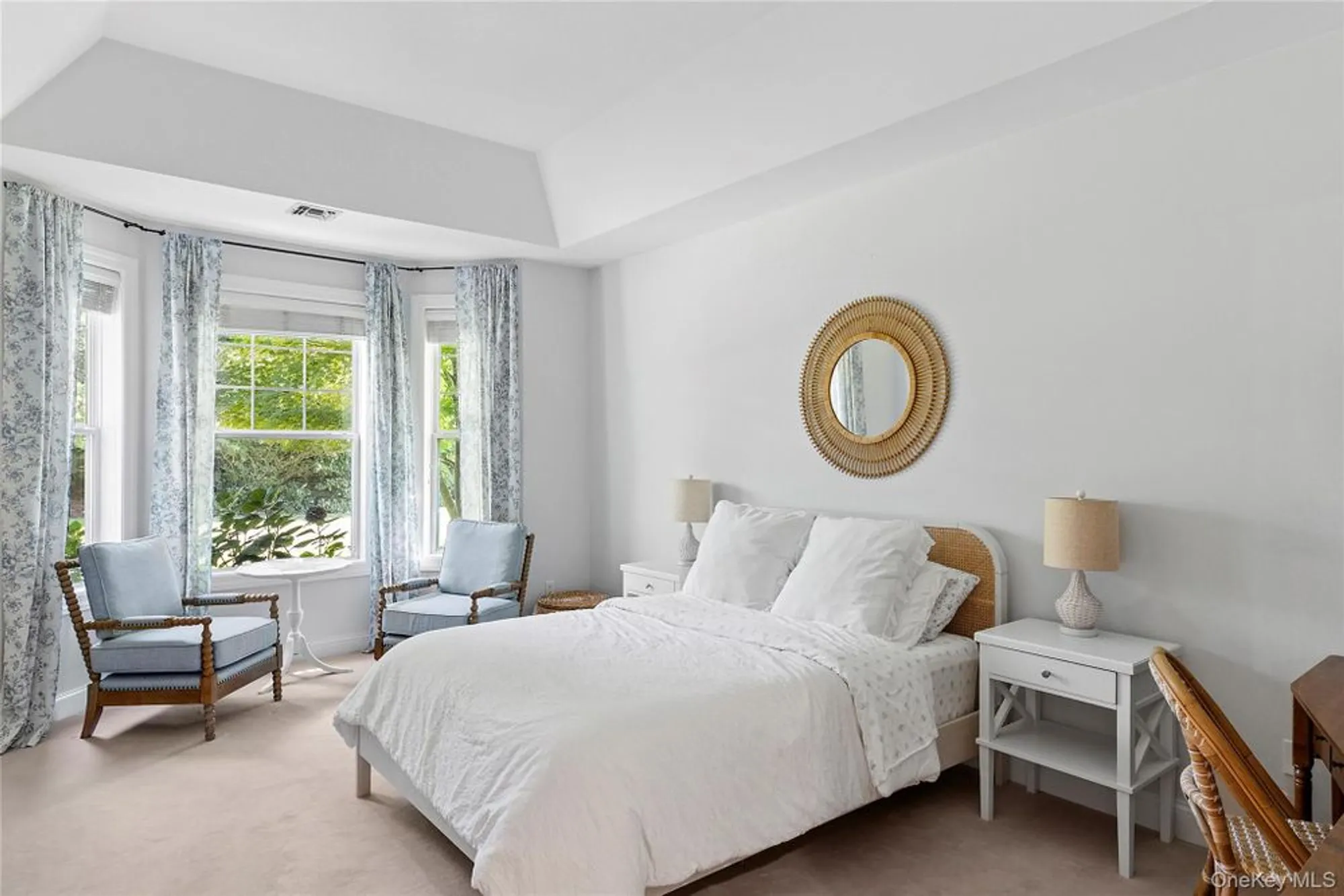 Property Slideshow image 8 of 18 | 167 melody ct, Eastport, NY, 11941