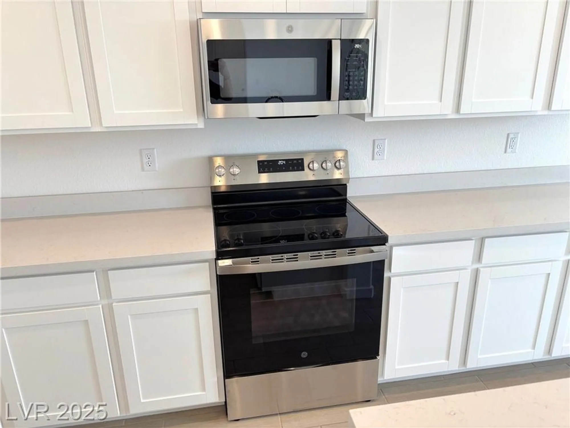 Property Slideshow image 13 of 24 | 4341 angel falls ct, Pahrump, NV, 89061