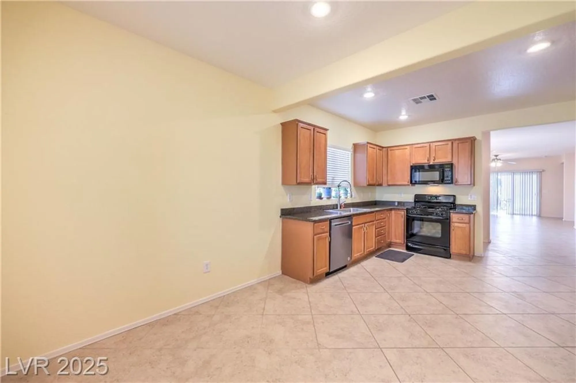 Property Slideshow image 8 of 49 | 2451 shore bird ave, North Las Vegas, NV, 89084