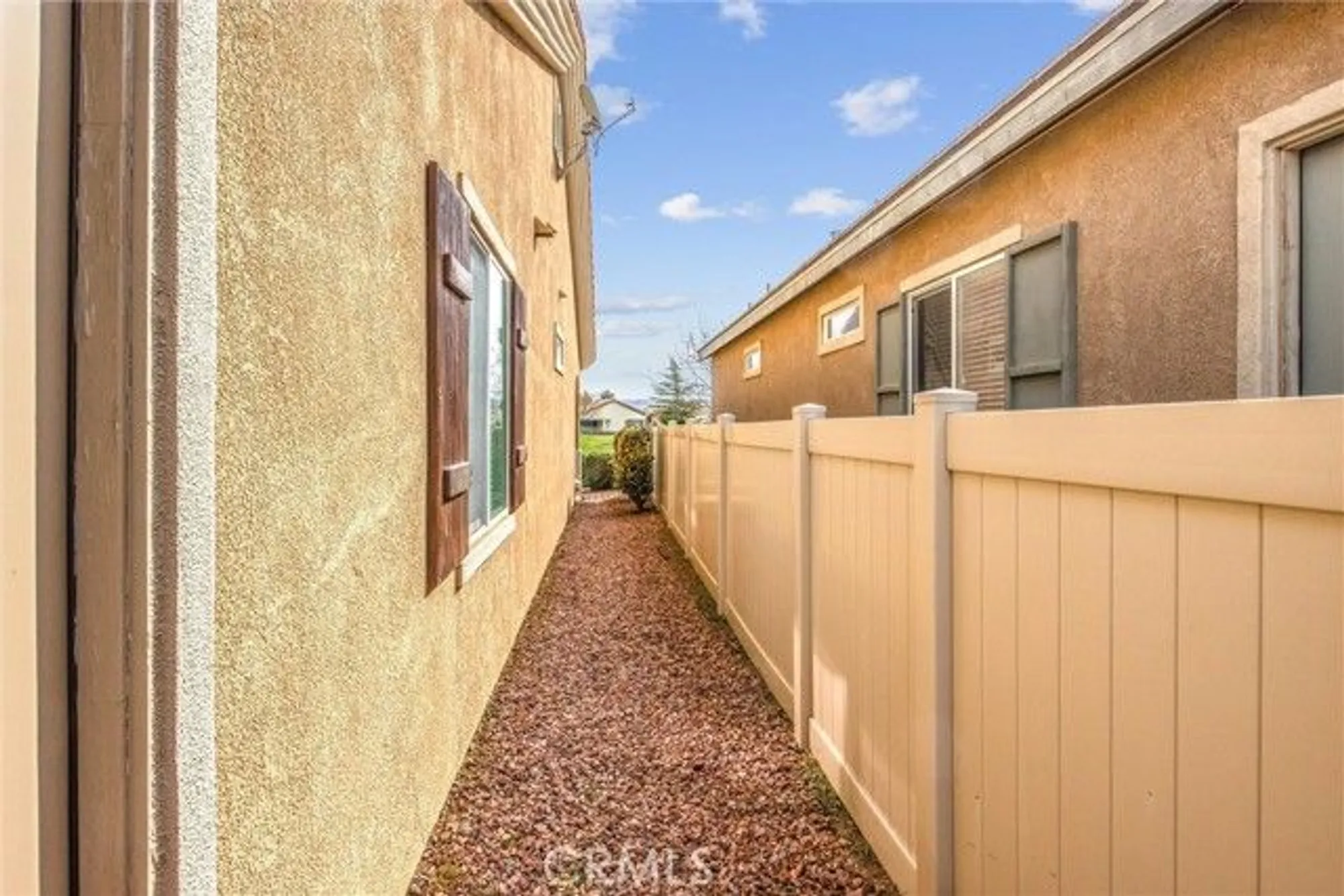 Property Slideshow image 21 of 31 | 10887 katepwa st, Apple Valley, CA, 92308