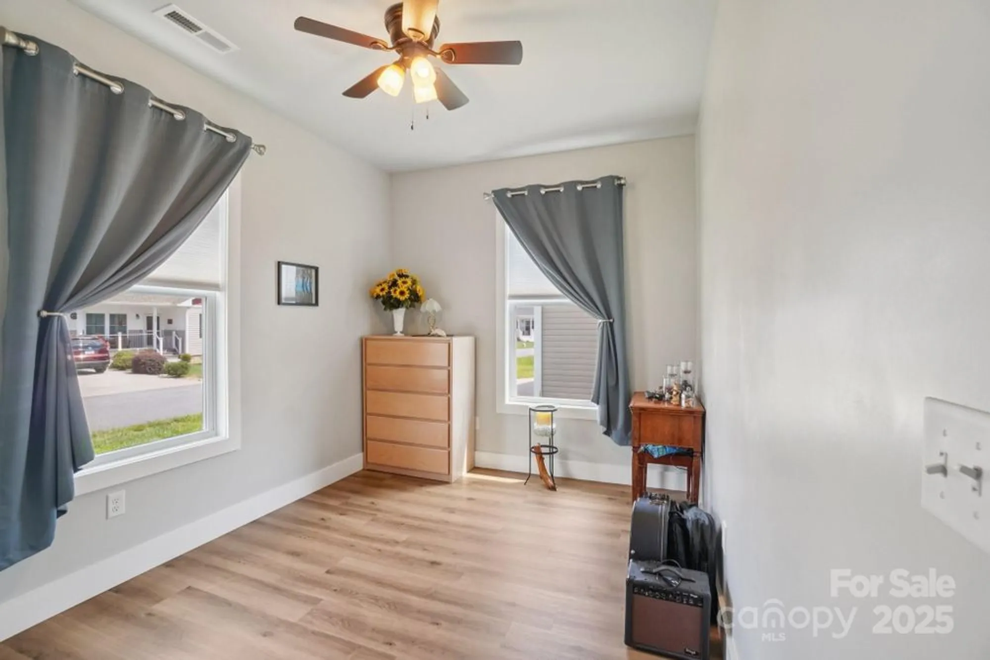 Property Slideshow image 15 of 23 | 244 beechnut dr, Hendersonville, NC, 28739