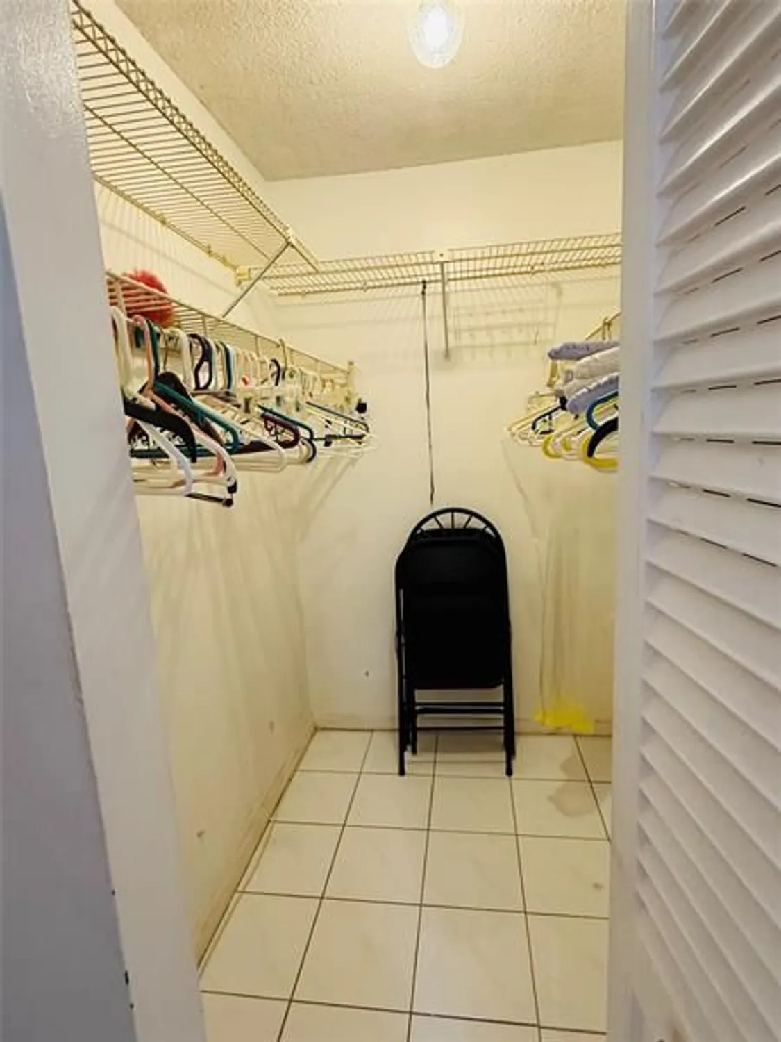 Property Slideshow image 17 of 18 | 3081 nw 47th ter 206, Lauderdale Lakes, FL, 33313