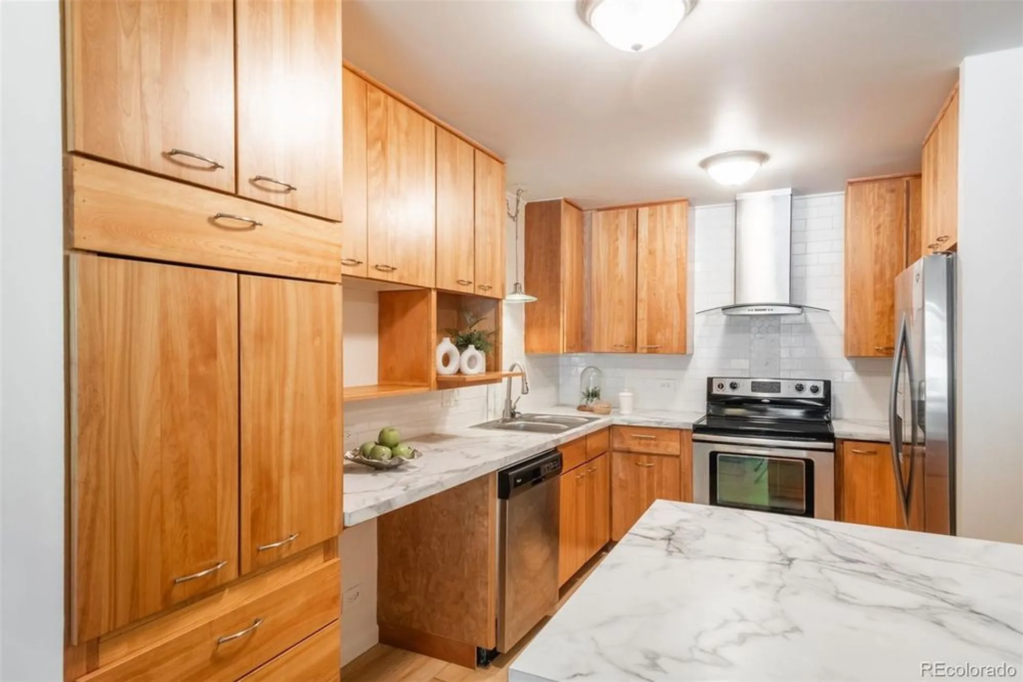 Property Slideshow image 9 of 19 | 715 s alton way unit 6a, Denver, CO, 80247
