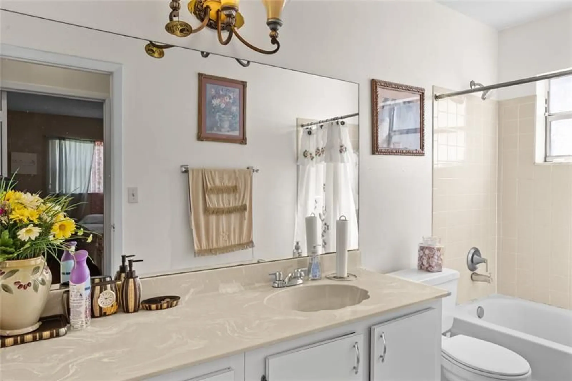 Property Slideshow image 14 of 21 | 6301 silver moon ln, Greenacres, FL, 33463