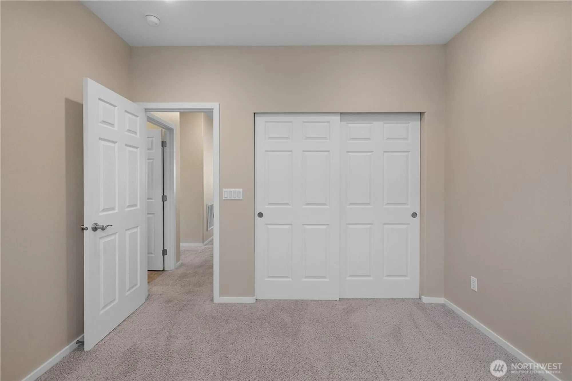 Property Slideshow image 33 of 39 | 4812 spokane st, Lacey, WA, 98516