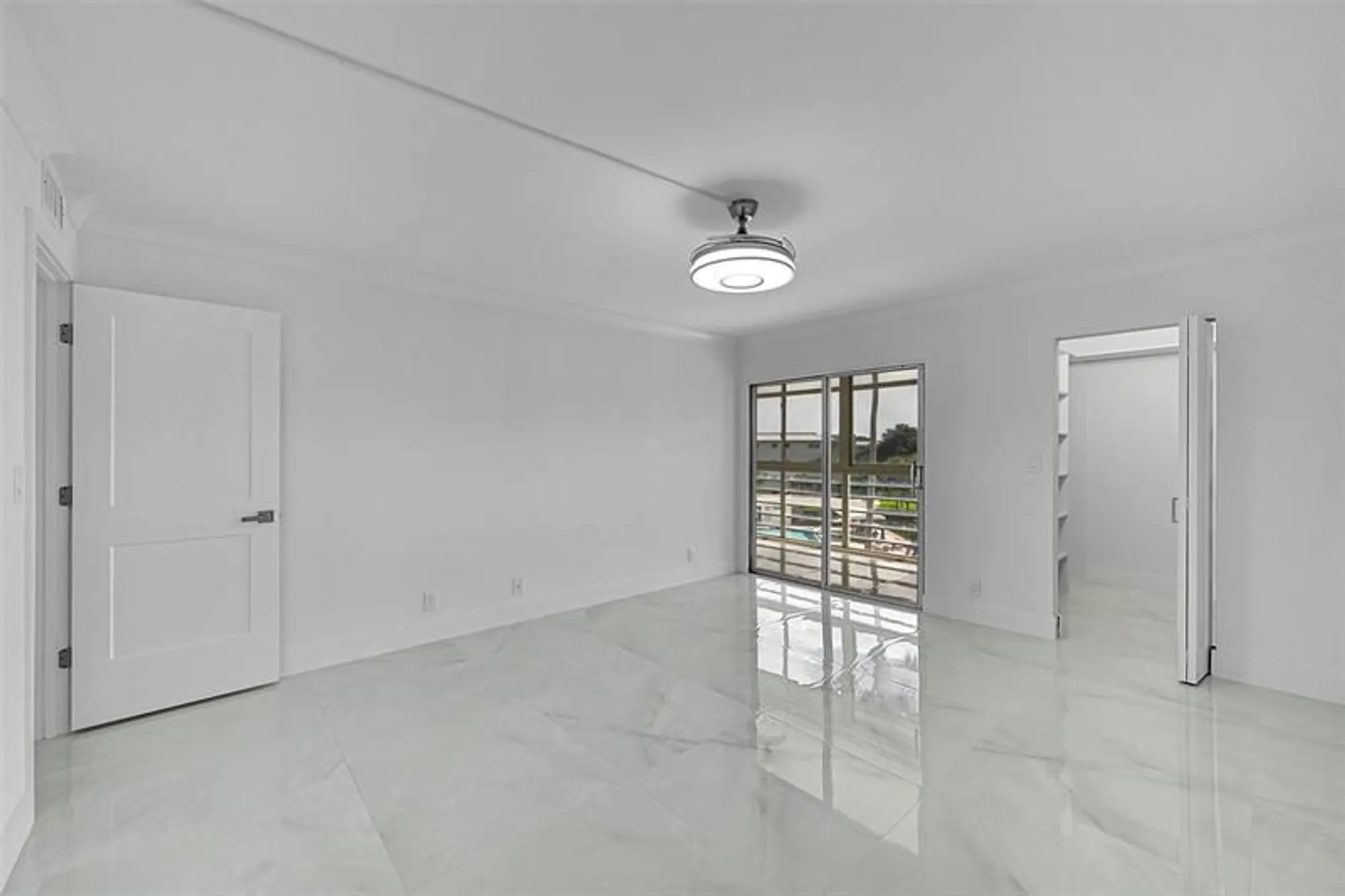 Property Slideshow image 33 of 65 | 2901 victoria cir m4, Coconut Creek, FL, 33066