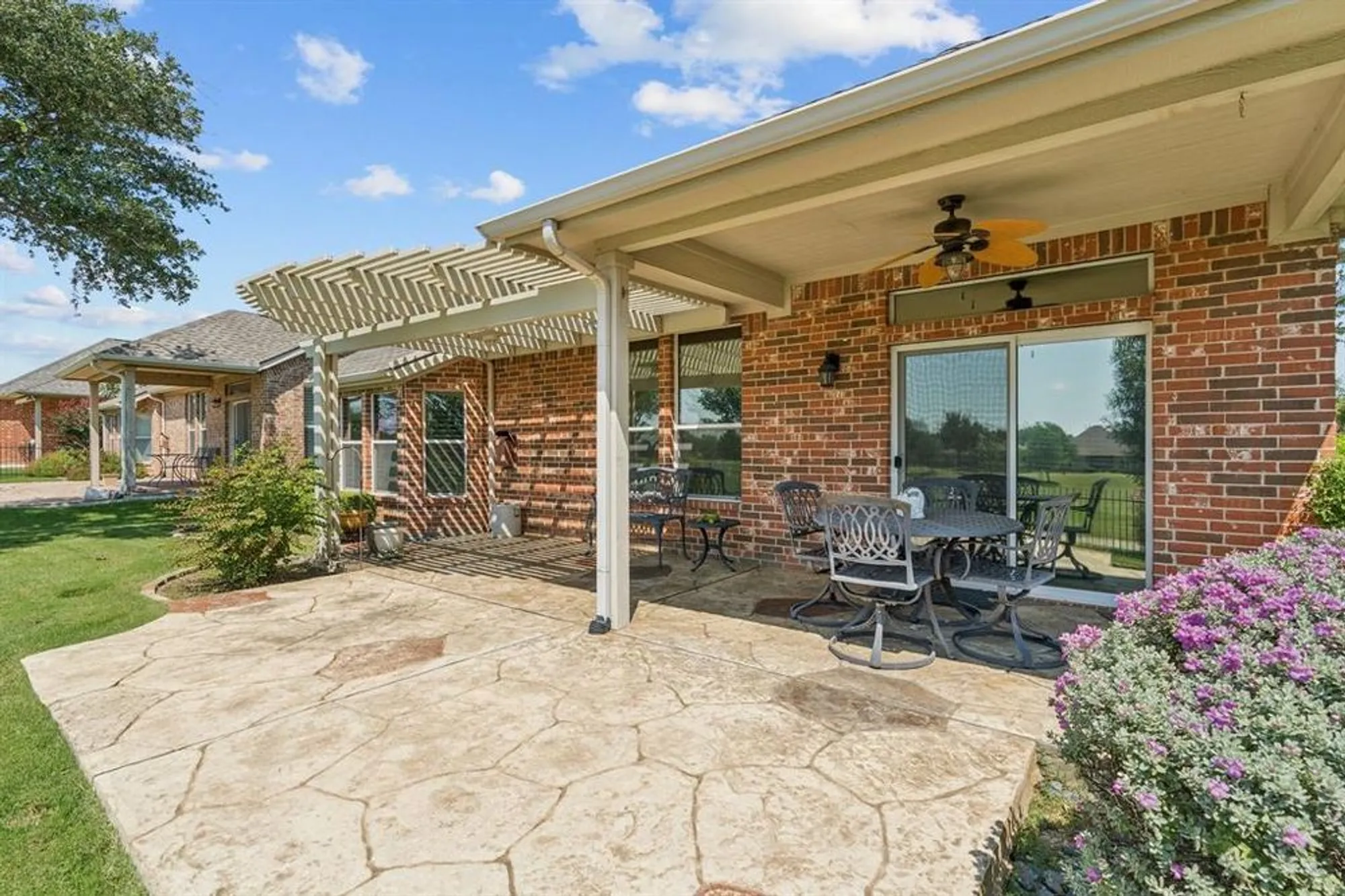 Property Slideshow image 23 of 32 | 7313 reflection bay dr, Frisco, TX, 75036