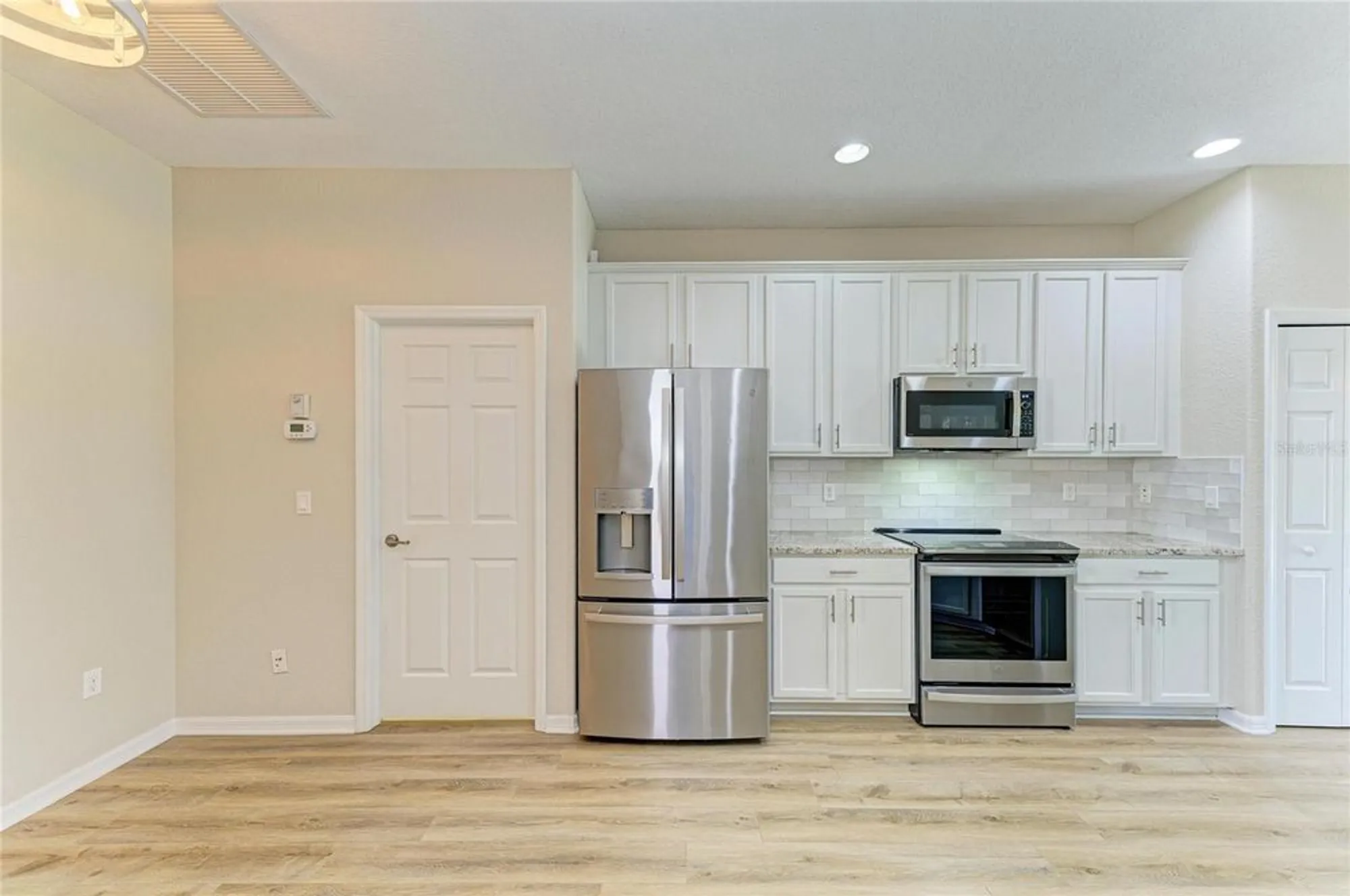 Property Slideshow image 8 of 63 | 350 river enclave ct, Bradenton, FL, 34212