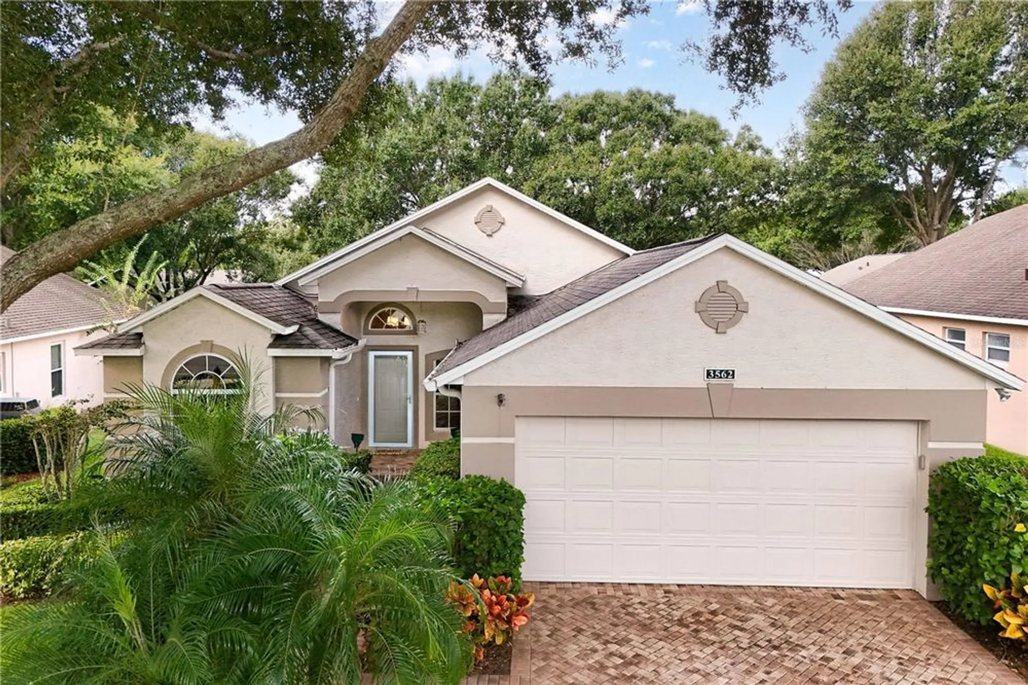 Property Slideshow image 1 of 43 | 3562 eversholt st, Clermont, FL, 34711