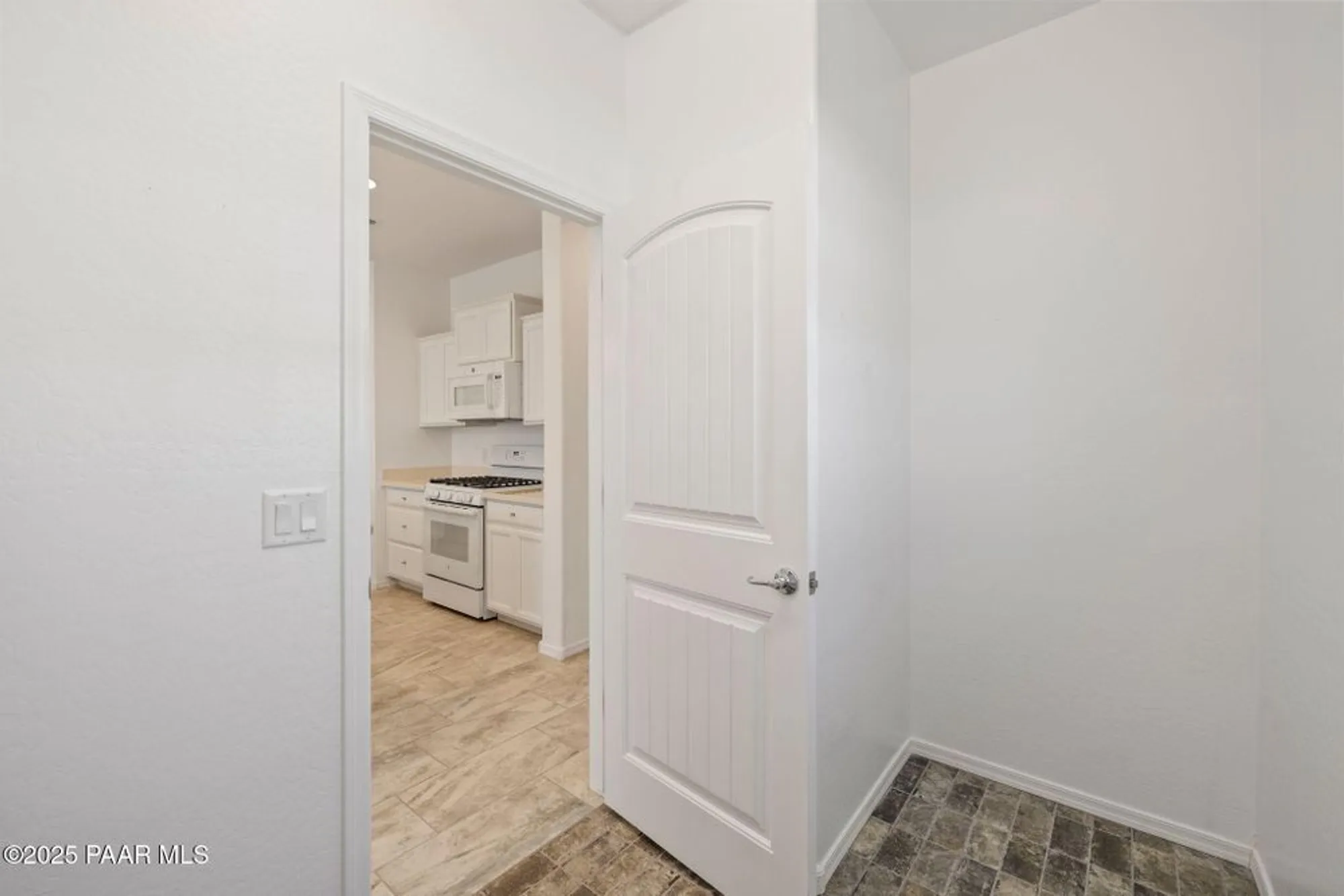 Property Slideshow image 30 of 37 | 6235 goldfinch dr, Prescott, AZ, 86305