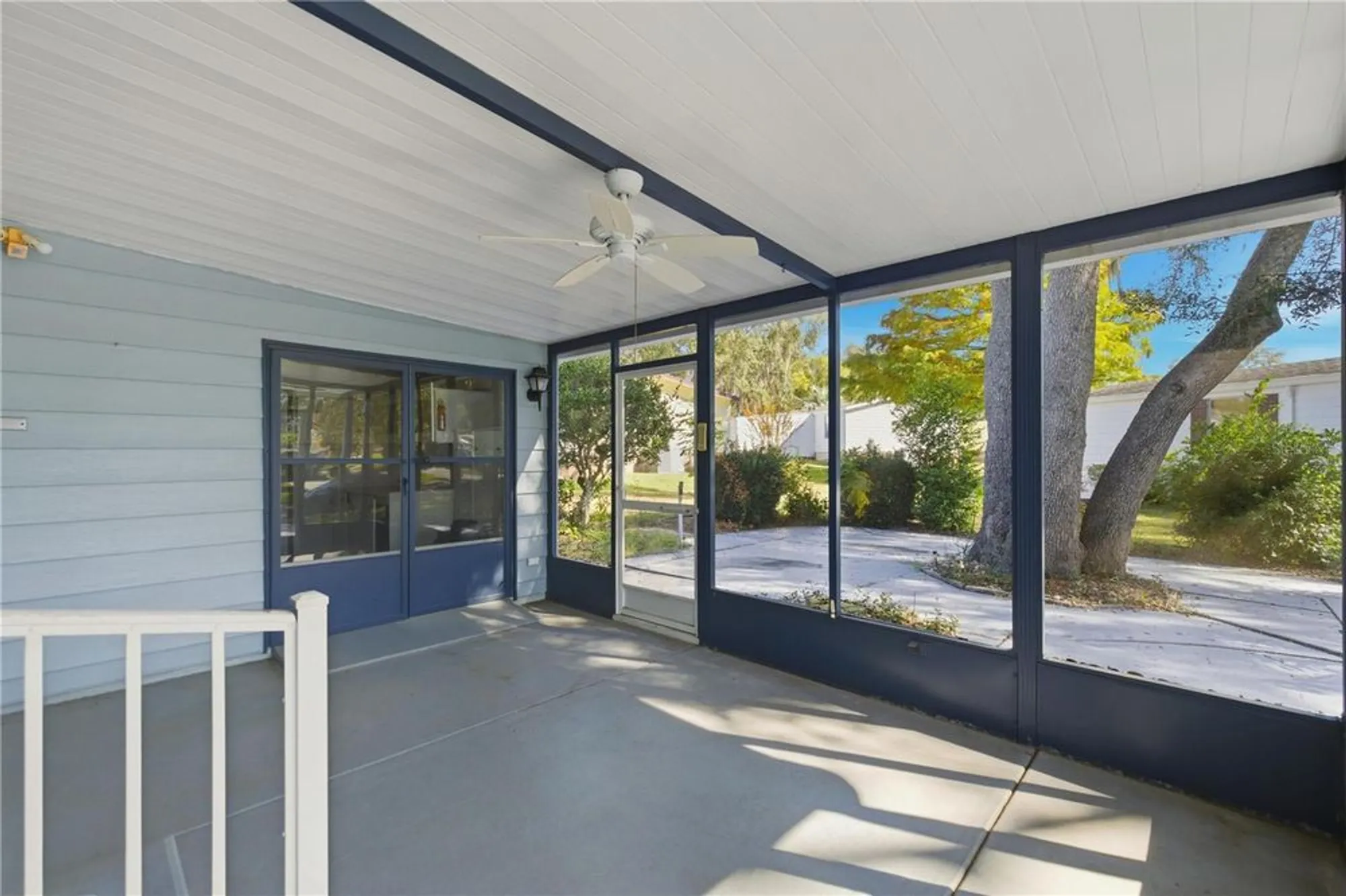 Property Slideshow image 13 of 18 | 725 camelia ct, Lady Lake, FL, 32159