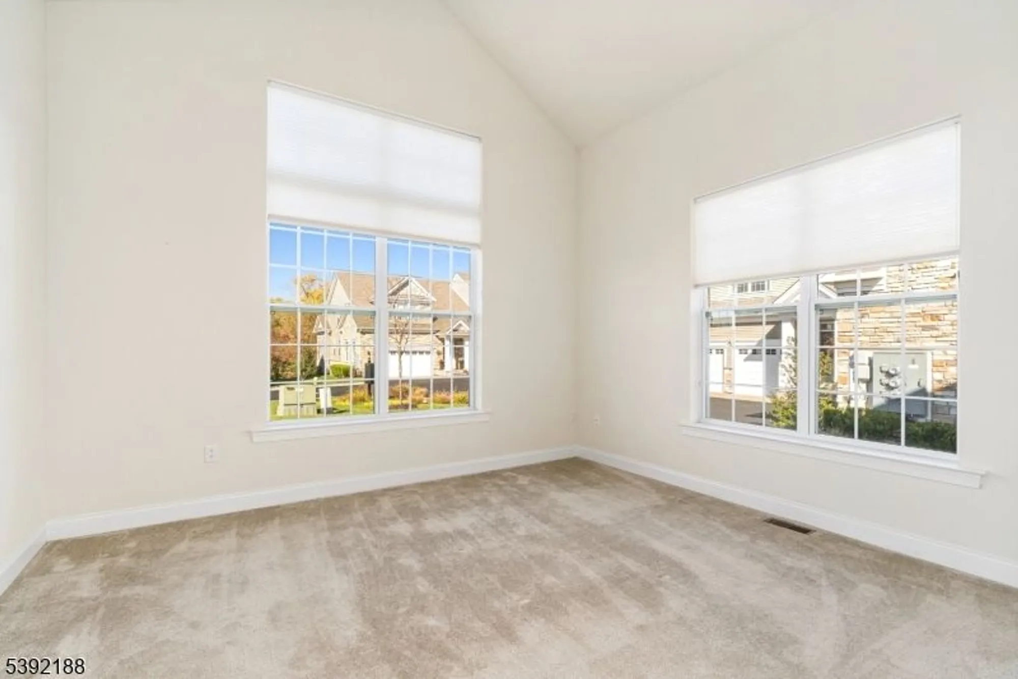 Property Slideshow image 18 of 27 | 9 van cleef dr, Whitehouse Station, NJ, 08889
